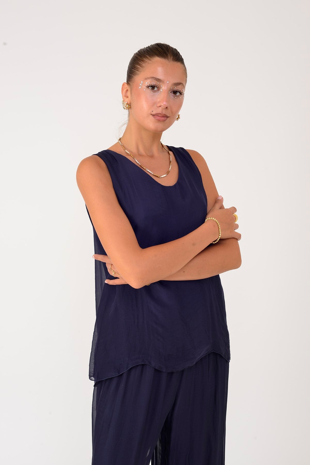3382 V YAKA KOLSUZ İPEK BLUZ