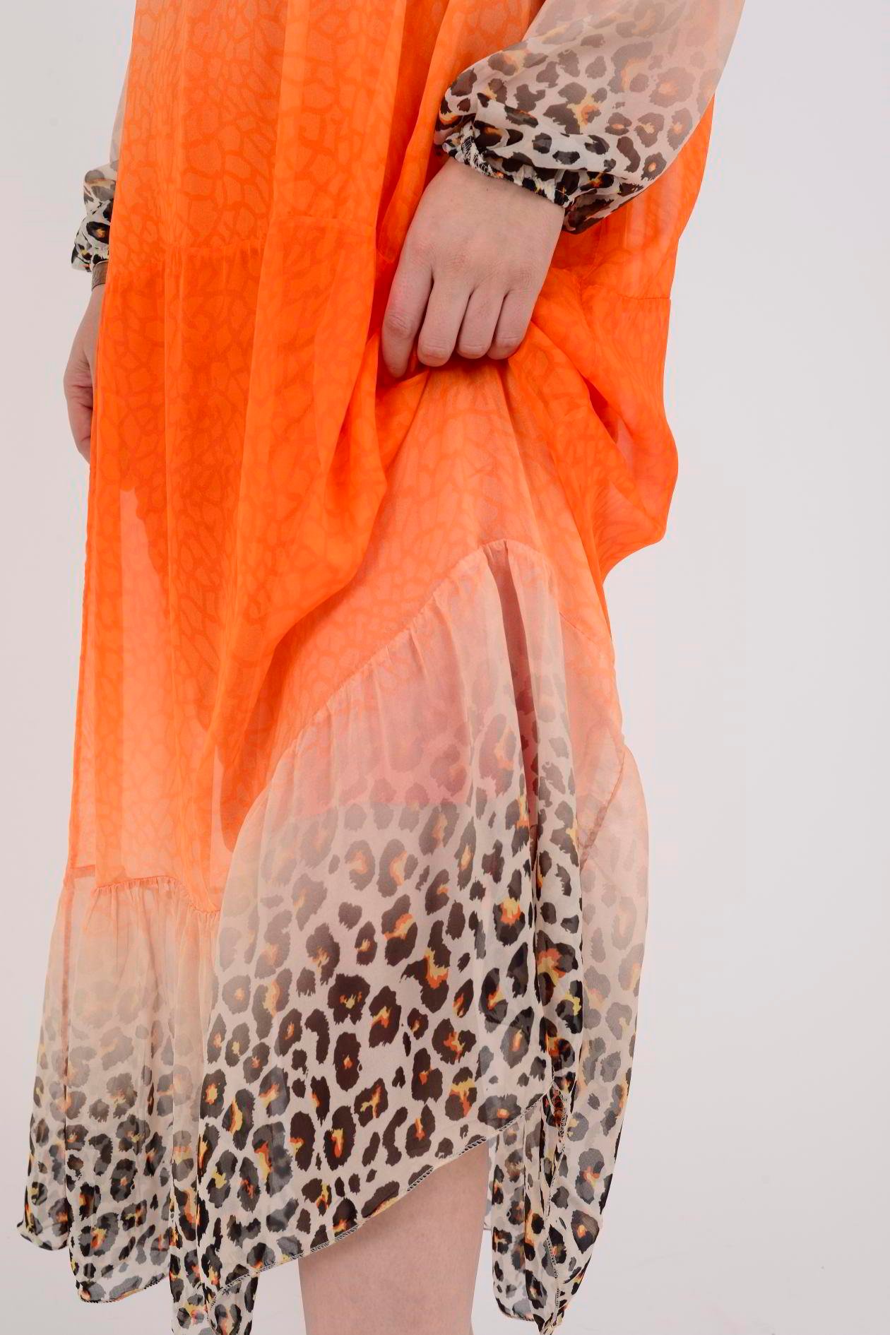3986 LEOPAR DESEN LASTİK YAKA İPEK ELBİSE