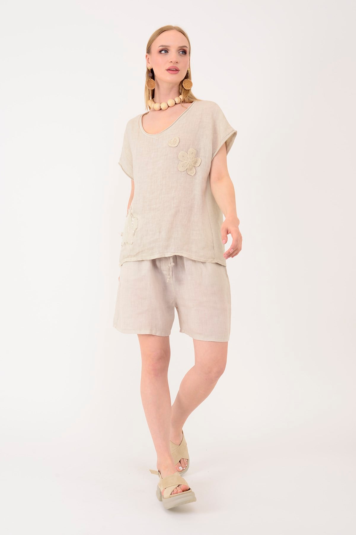 42277 APLİKE NAKIŞ DETAYLI KETEN TSHIRT BLUZ