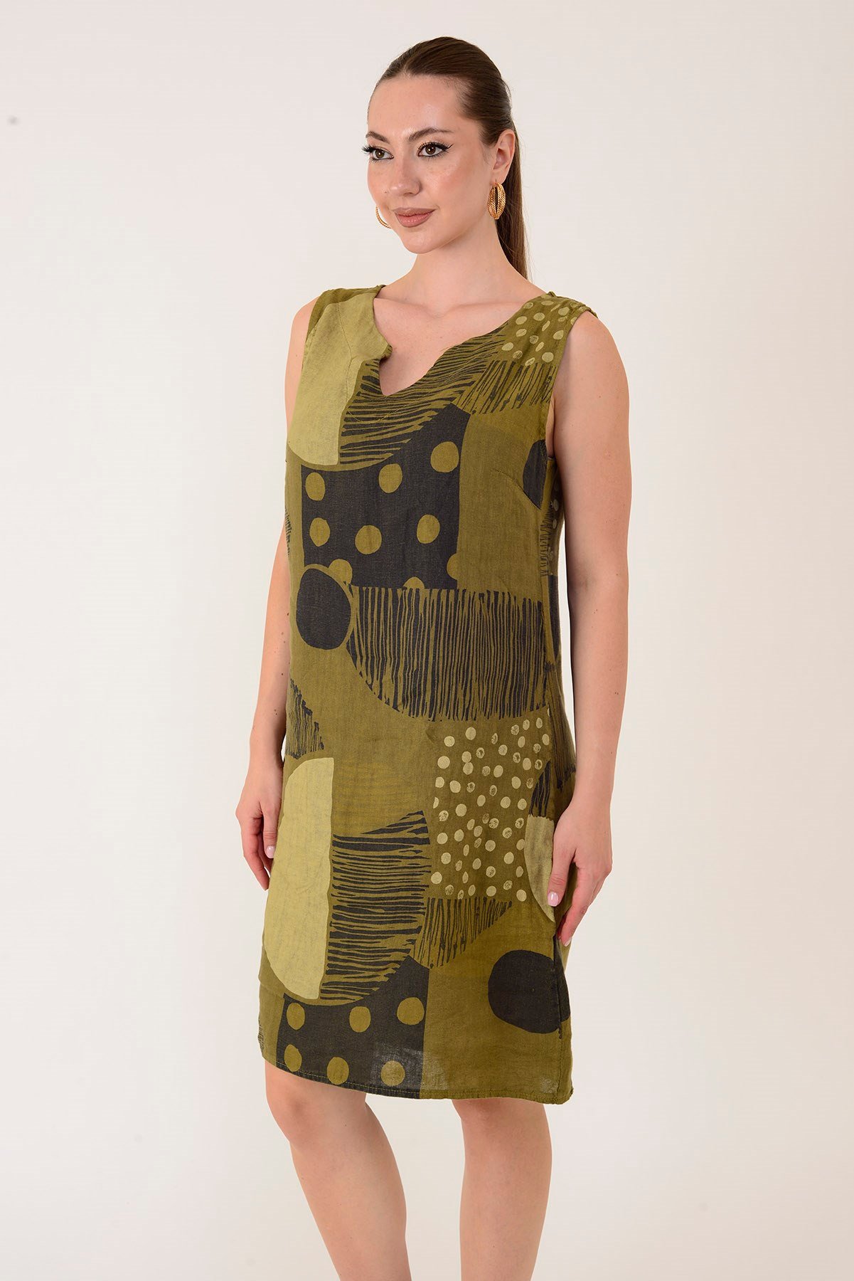 4617 PATCHWORK BENEKLİ KOLSUZ KISA KETEN ELBİSE