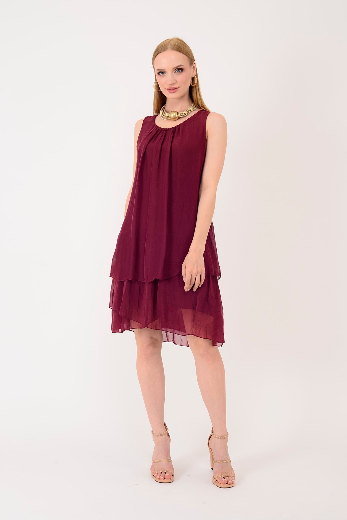 64964 KOLSUZ KATLI ETEKLİ KISA İPEK ELBİSE