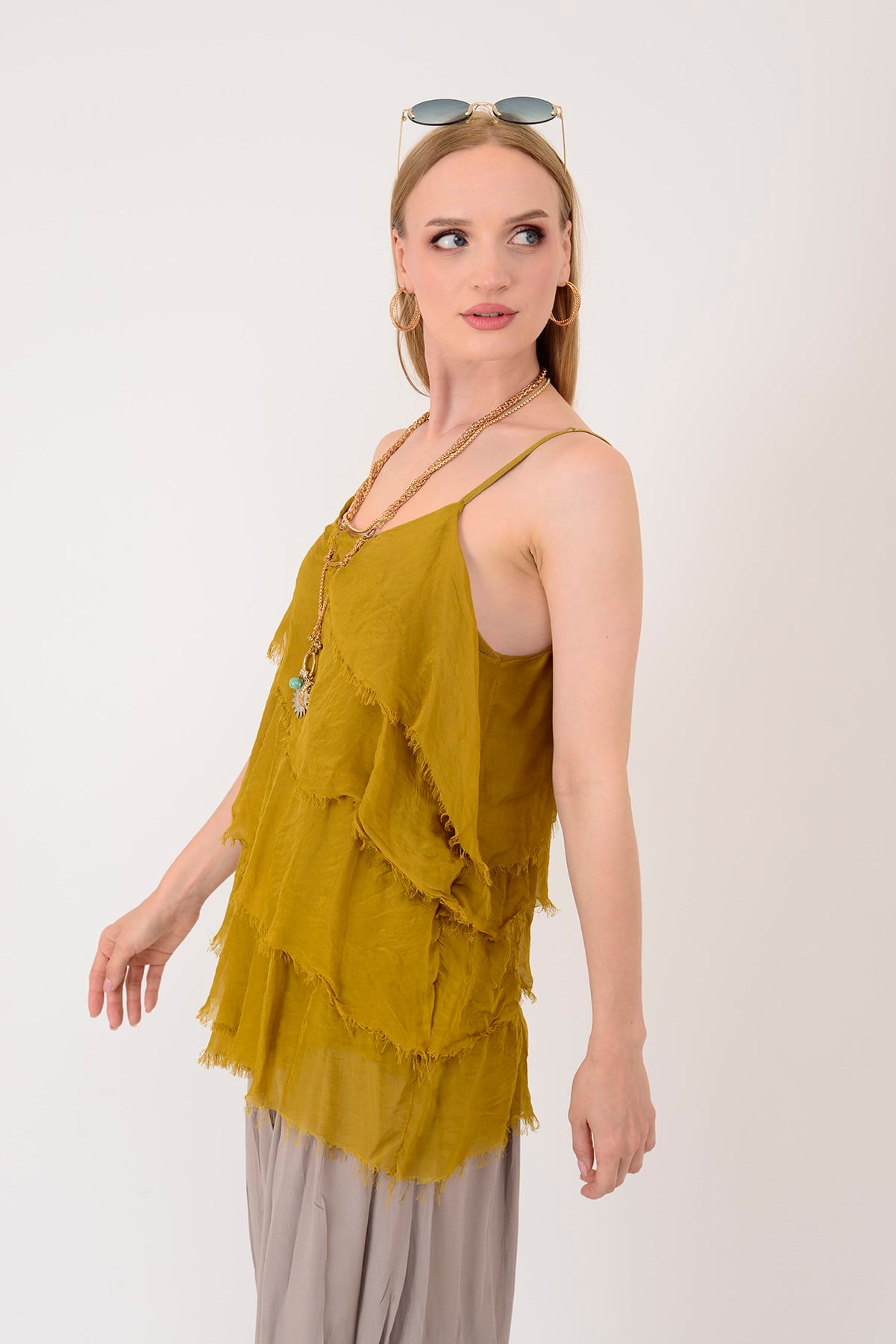 67370 KAT KAT ASKILI İPEK BLUZ