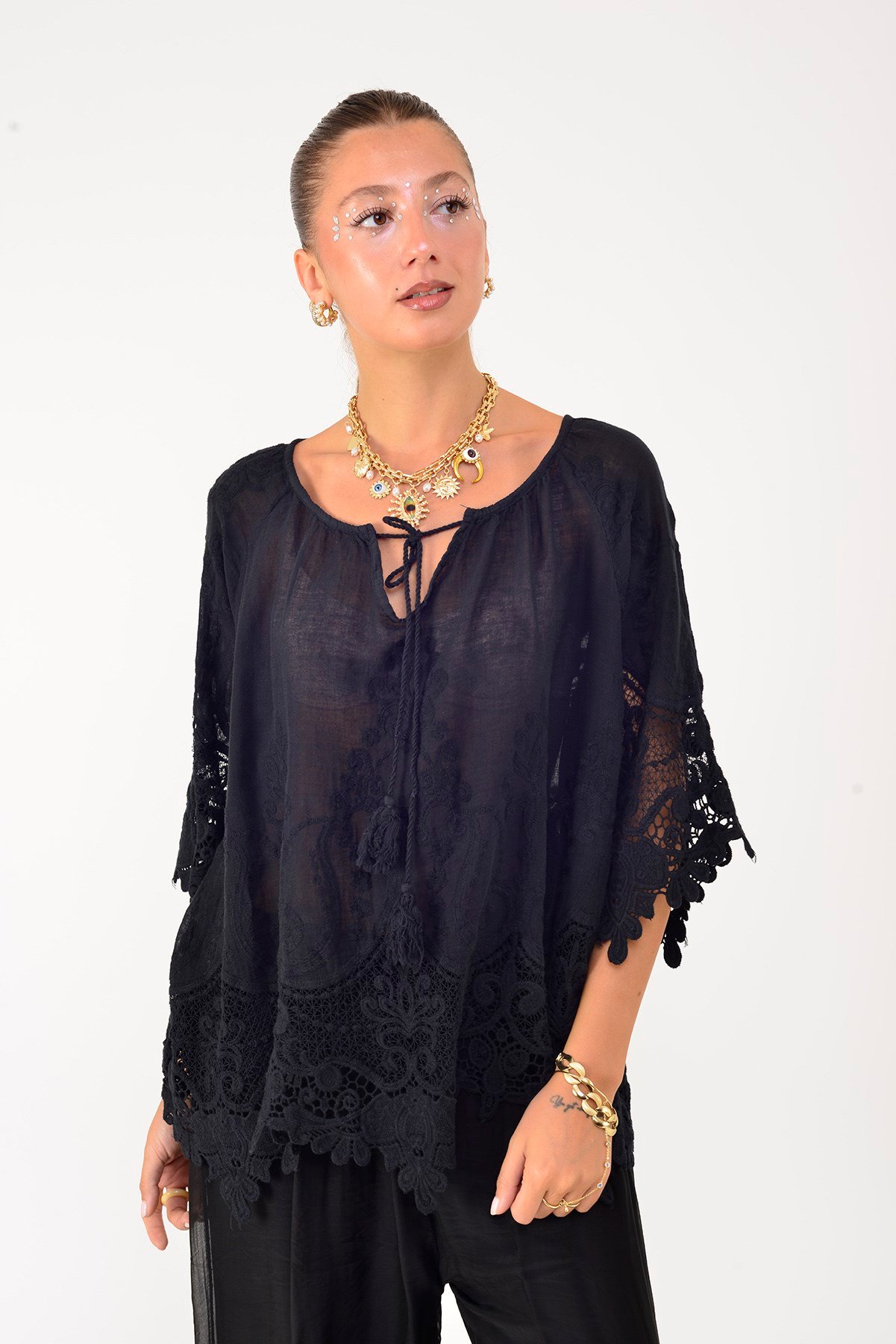 71448 PÜSKÜL DETAYLI GÜPÜR BLUZ