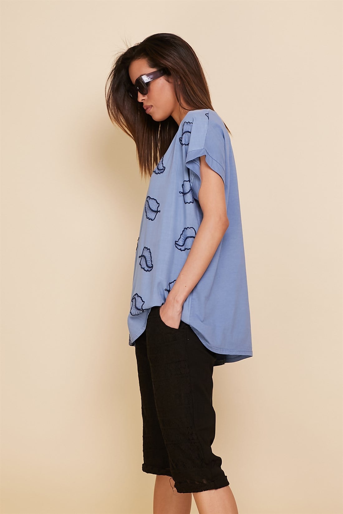 71803 YAPRAK İŞLEME BLUZ