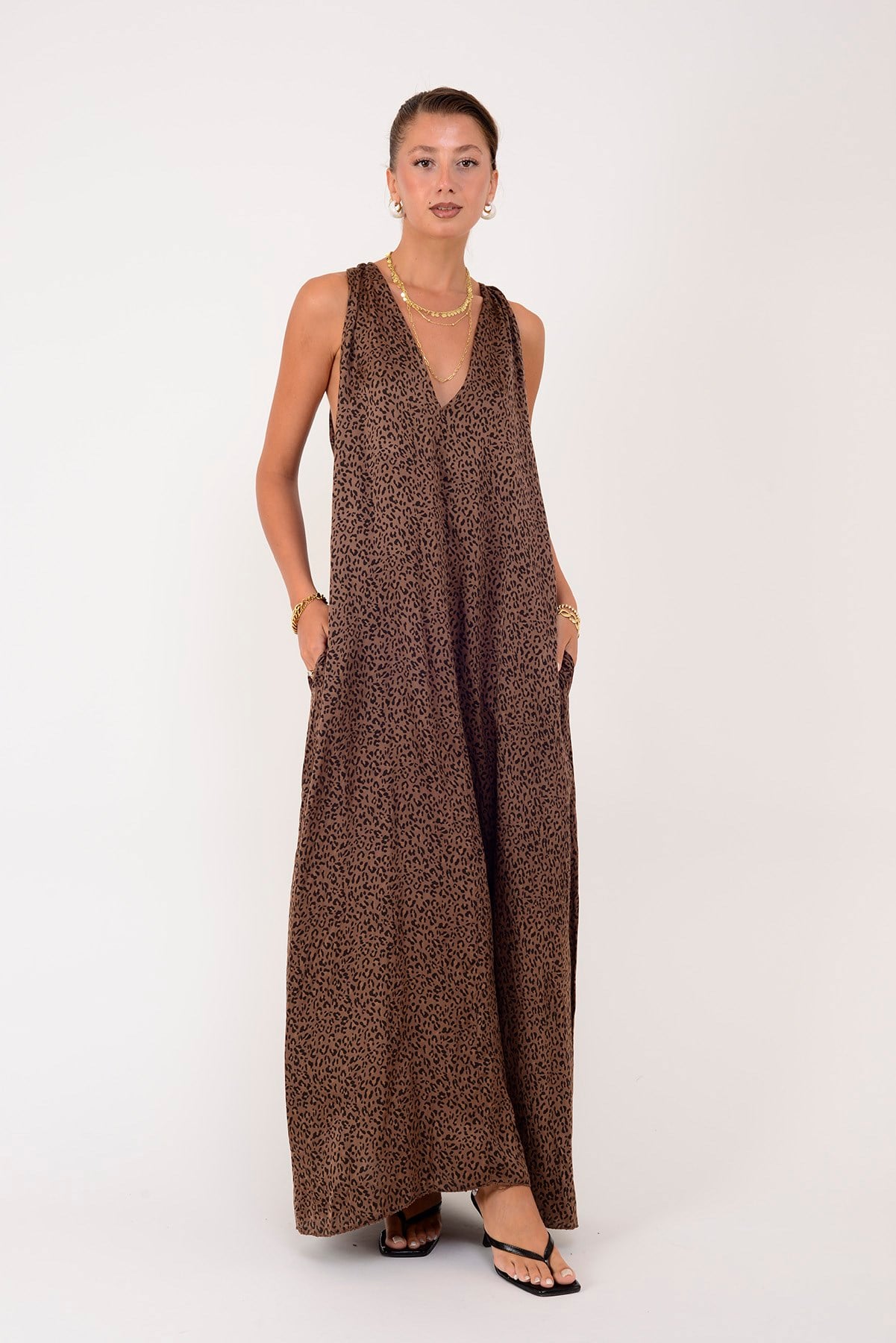 72466 LEOPAR DESEN SIRT DETAYLI V YAKA ELBİSE