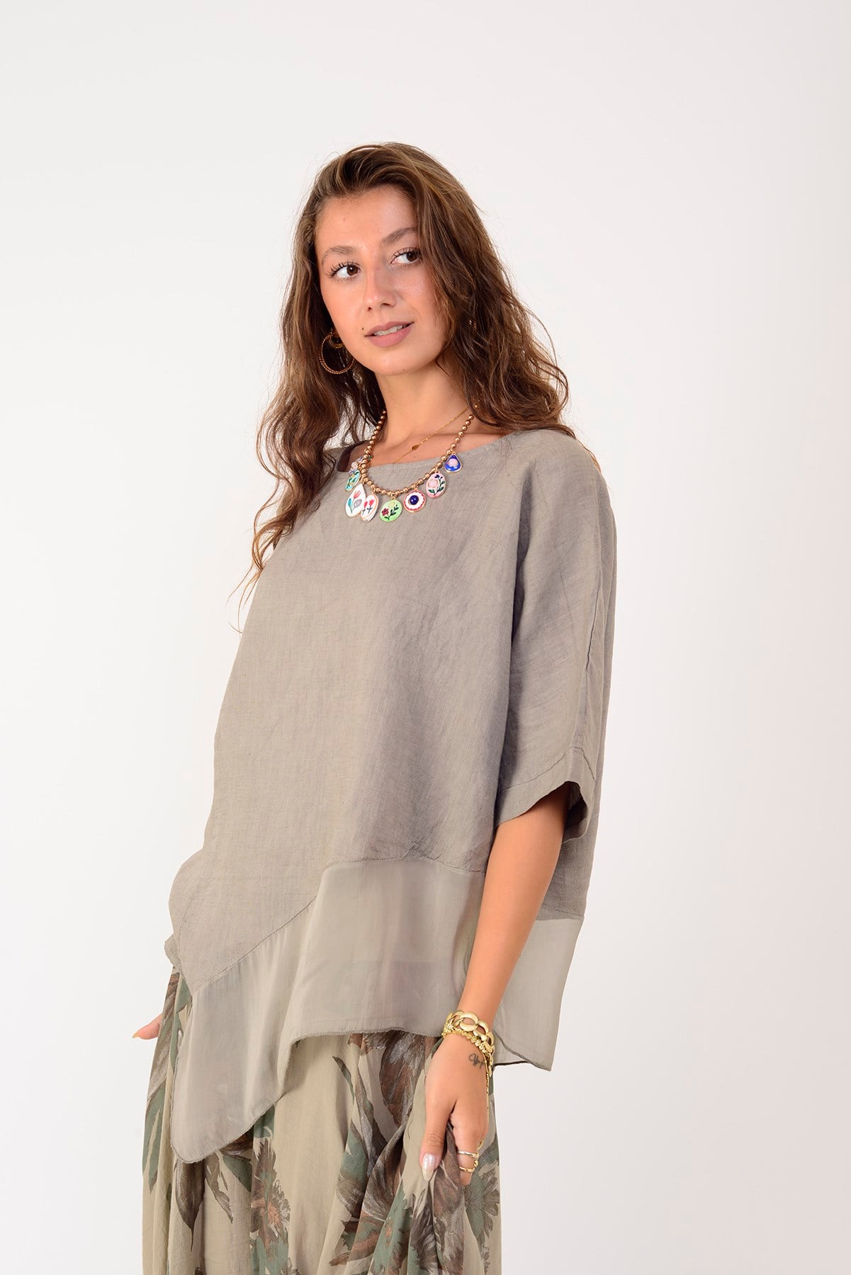 72551 İPEK DETAYLI ASİMETRİK KETEN BLUZ