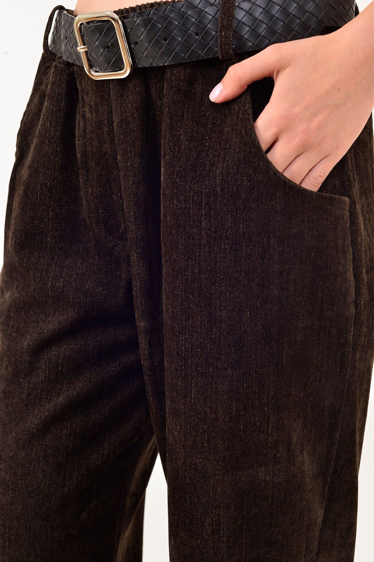 8600 KEMER DETAYLI FİTİLLİ KADİFE PANTOLON