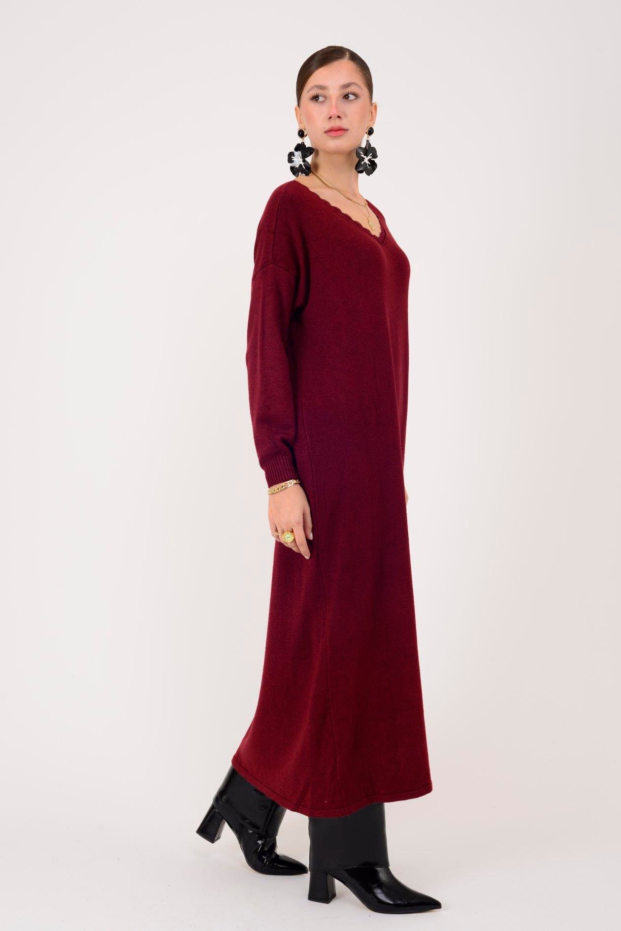 8612 IDOL SIRTI FİYONK DETAYLI YAKASI DANTELLİ TRİKO ELBİSE