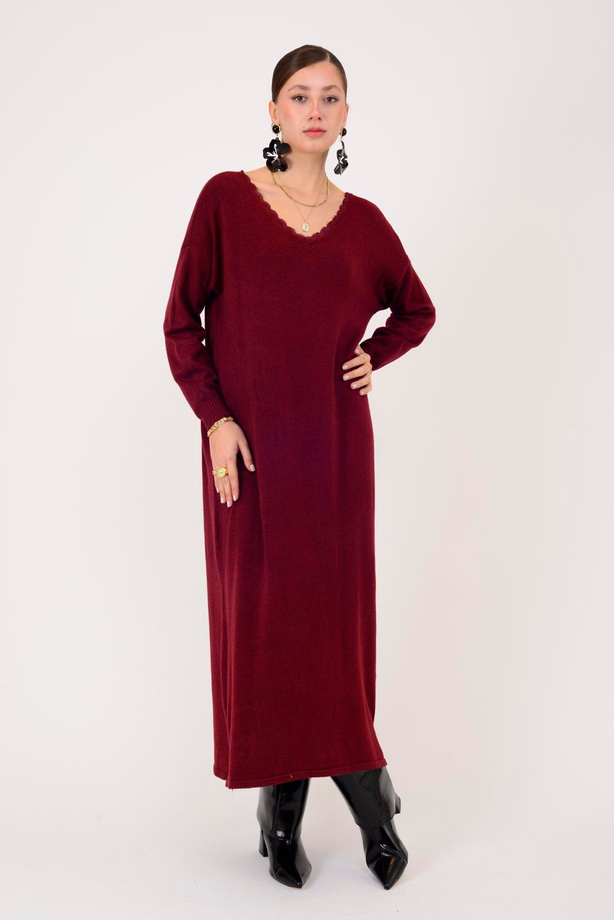 8612 IDOL SIRTI FİYONK DETAYLI YAKASI DANTELLİ TRİKO ELBİSE