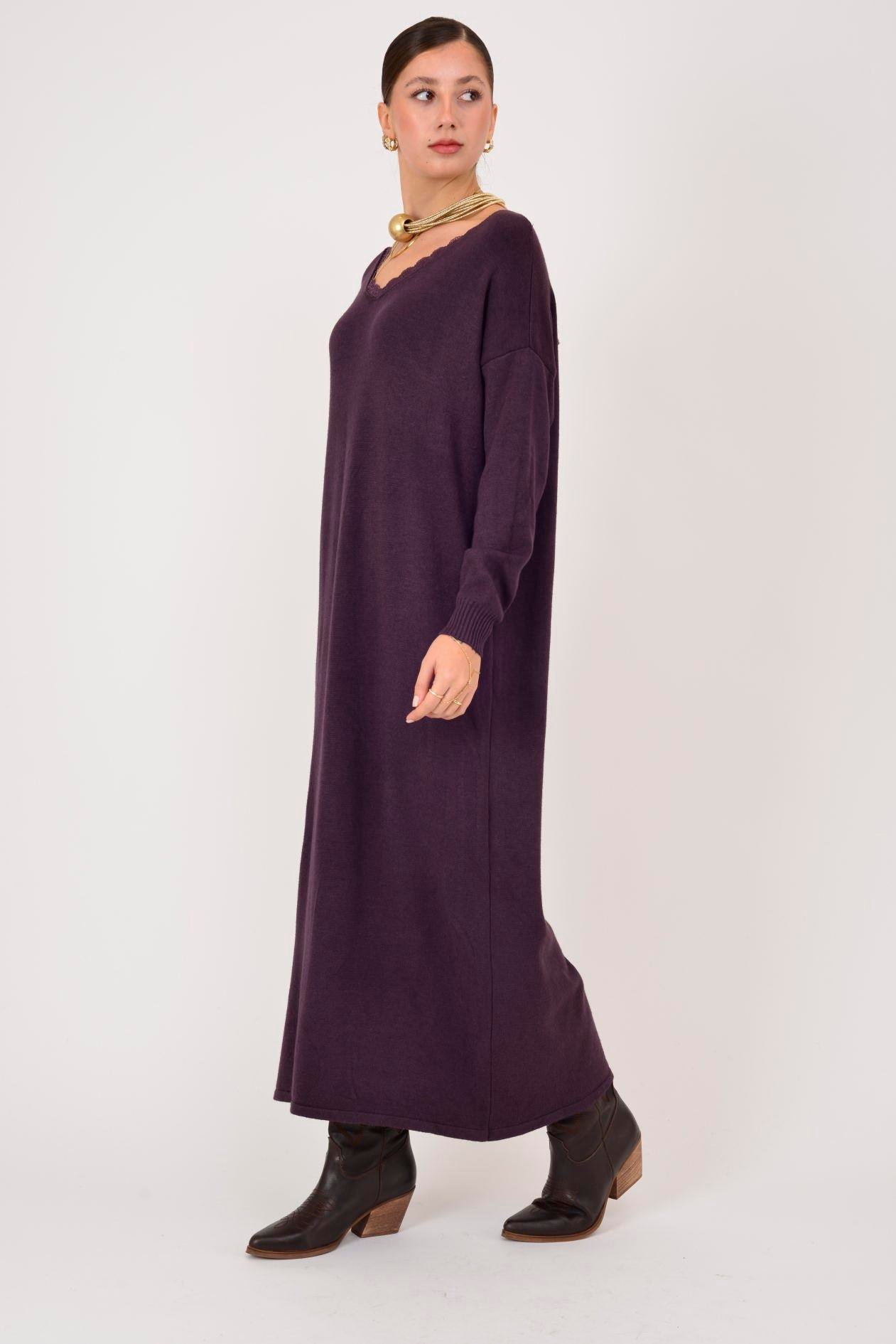 8612 IDOL SIRTI FİYONK DETAYLI YAKASI DANTELLİ TRİKO ELBİSE