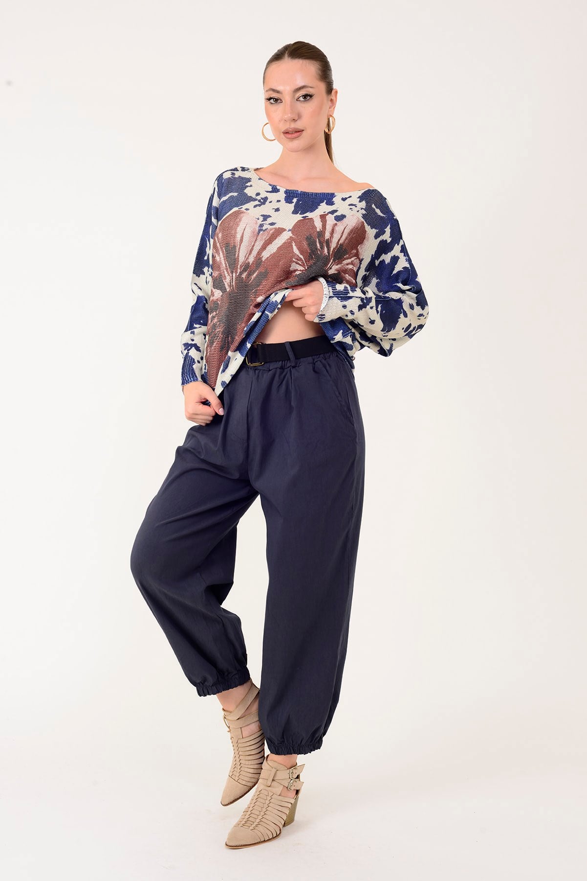 8907 PAÇASI LASTİKLİ KEMER DETAYLI JOGGER PANTOLON