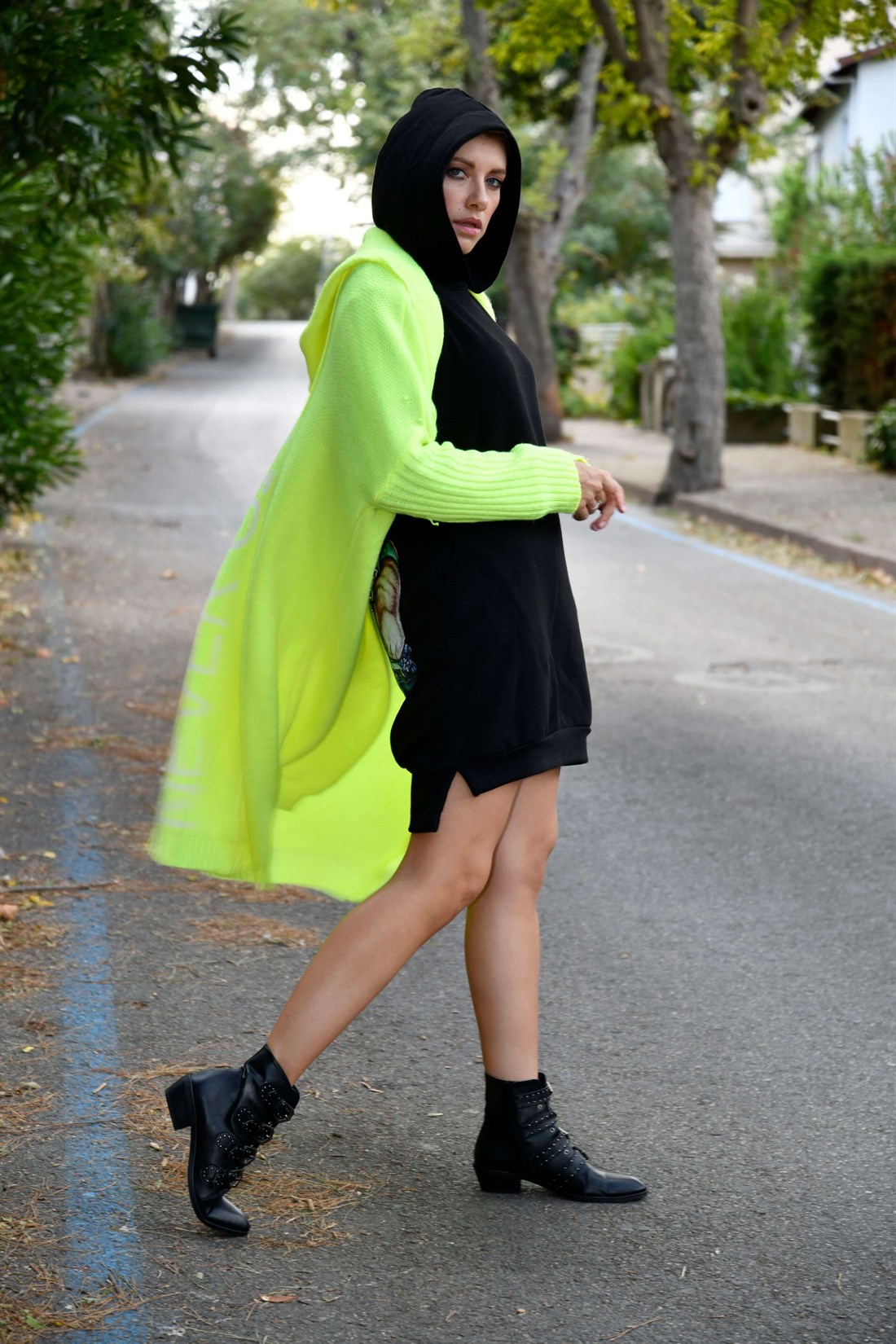 9163 NEVER GIVE UP NEON HIRKA
