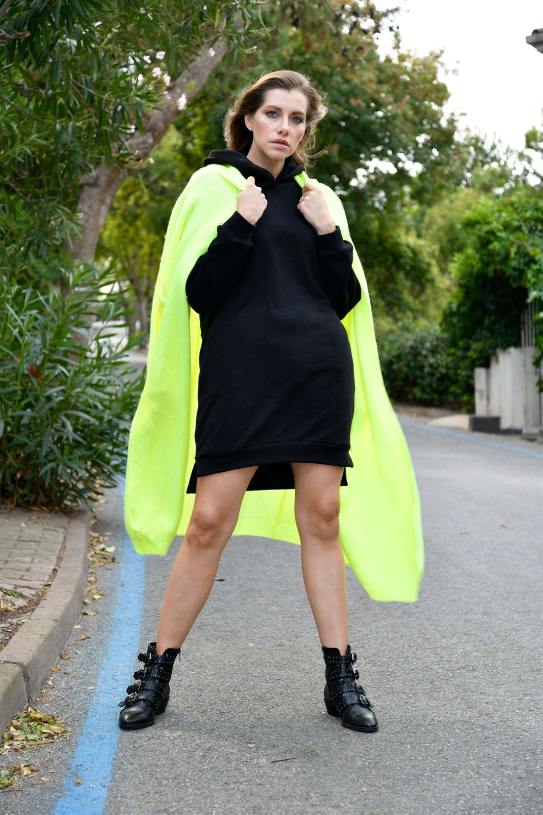 9163 NEVER GIVE UP NEON HIRKA