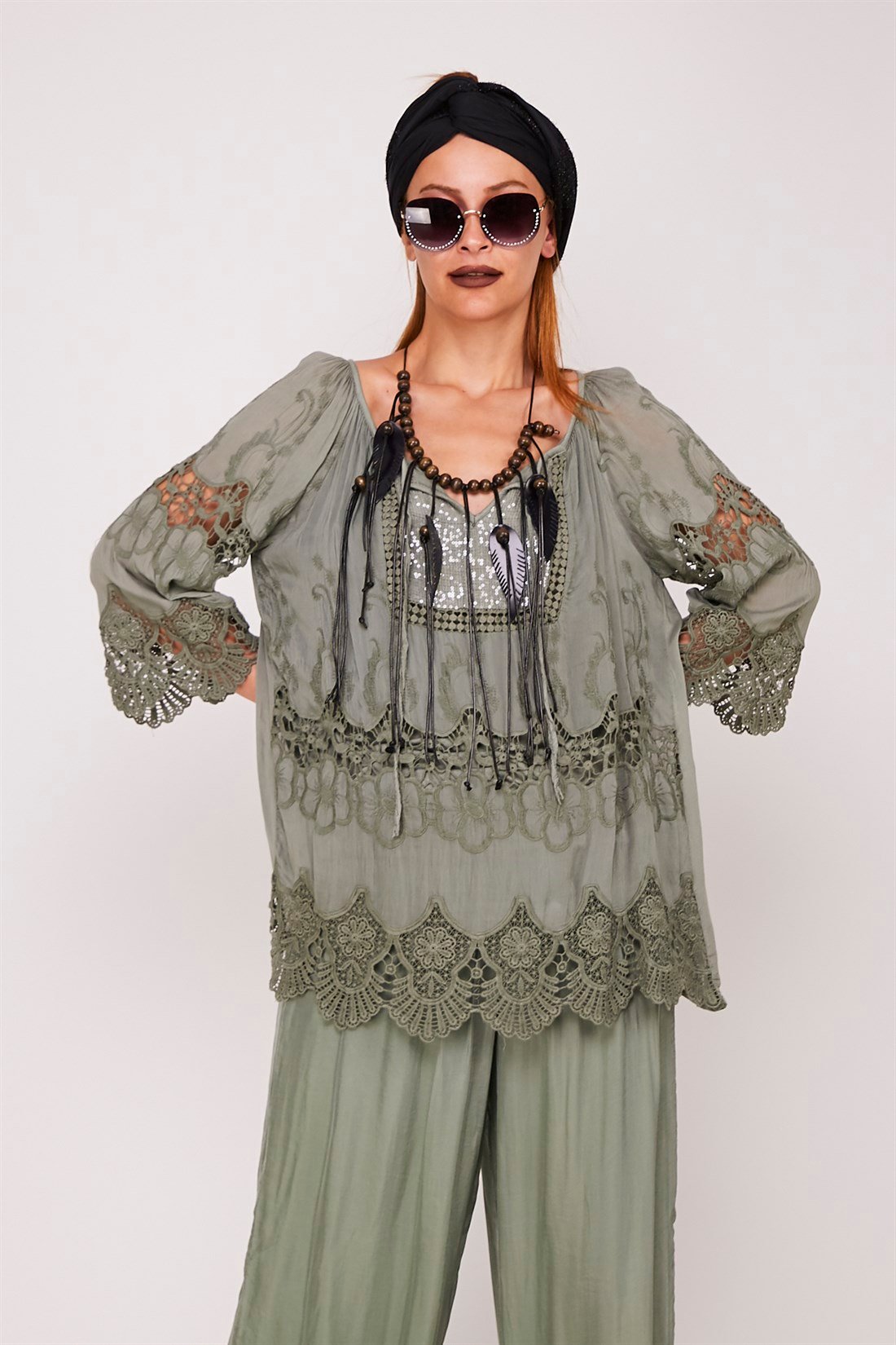 2042 LACY AND SEQUINED BLOUSE