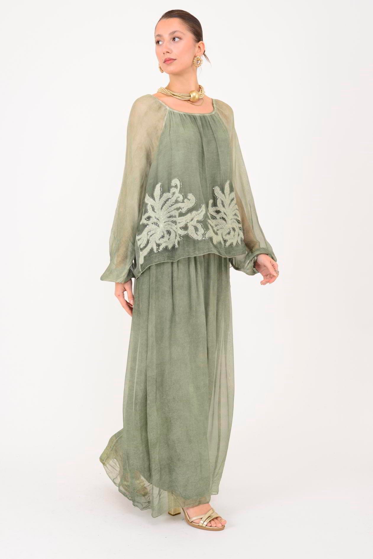 SN510 MADONNA YAKA KABARTMALI PAYET DETAYLI İPEK ELBİSE