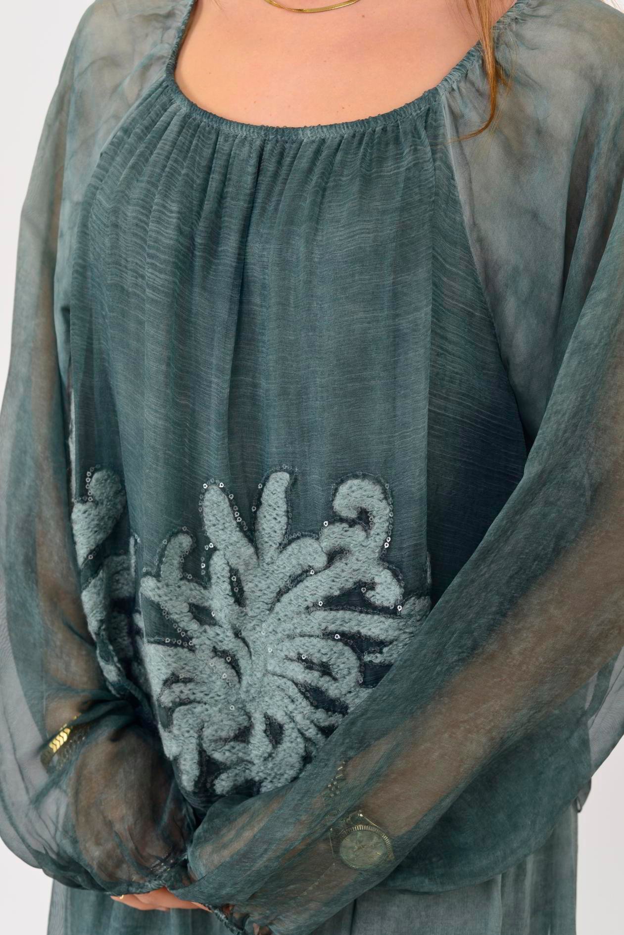 SN510 MADONNA YAKA KABARTMALI PAYET DETAYLI İPEK ELBİSE