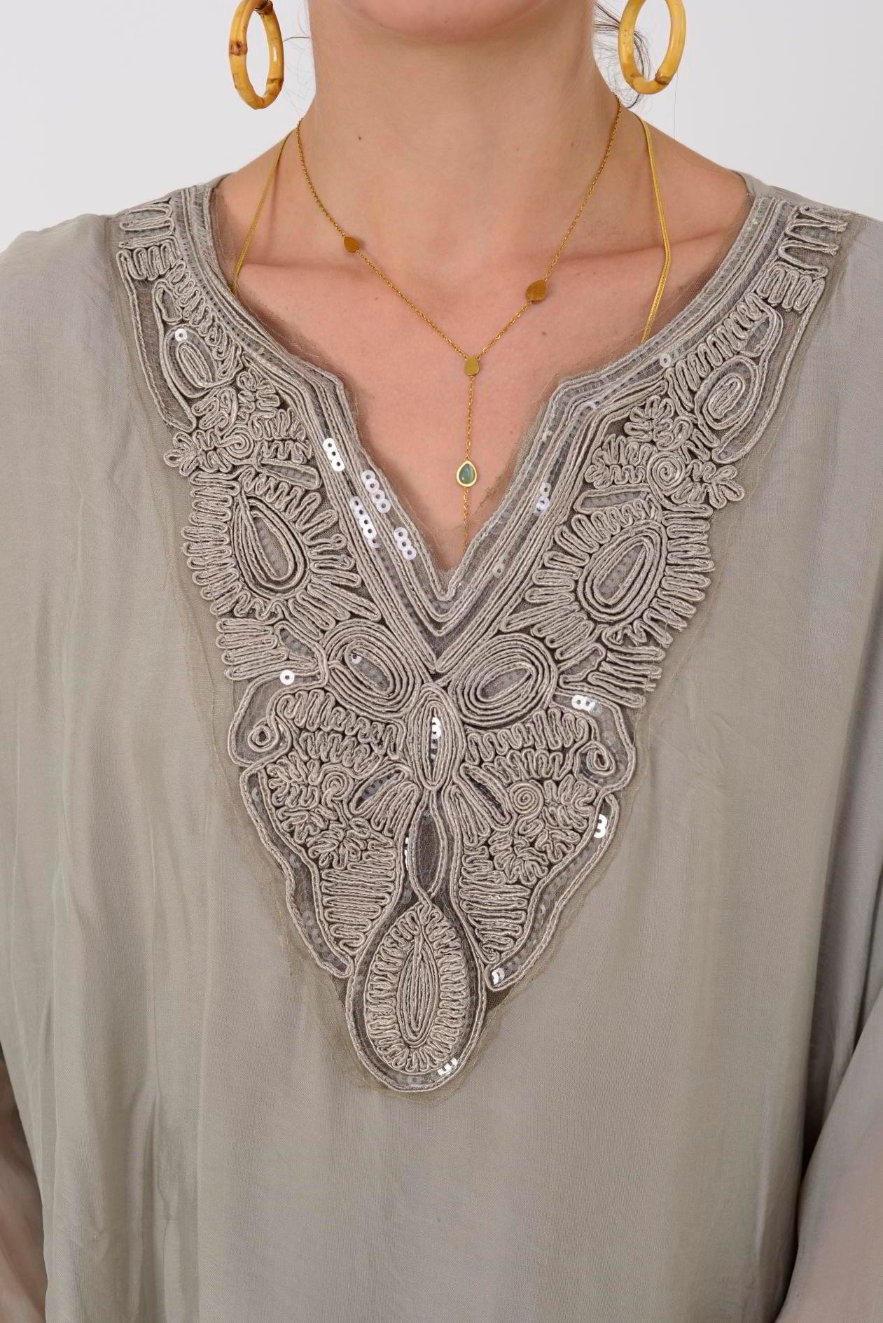 SN780 PAYETLİ KABARTMALI YAKA DETAYLI İPEK ELBİSE