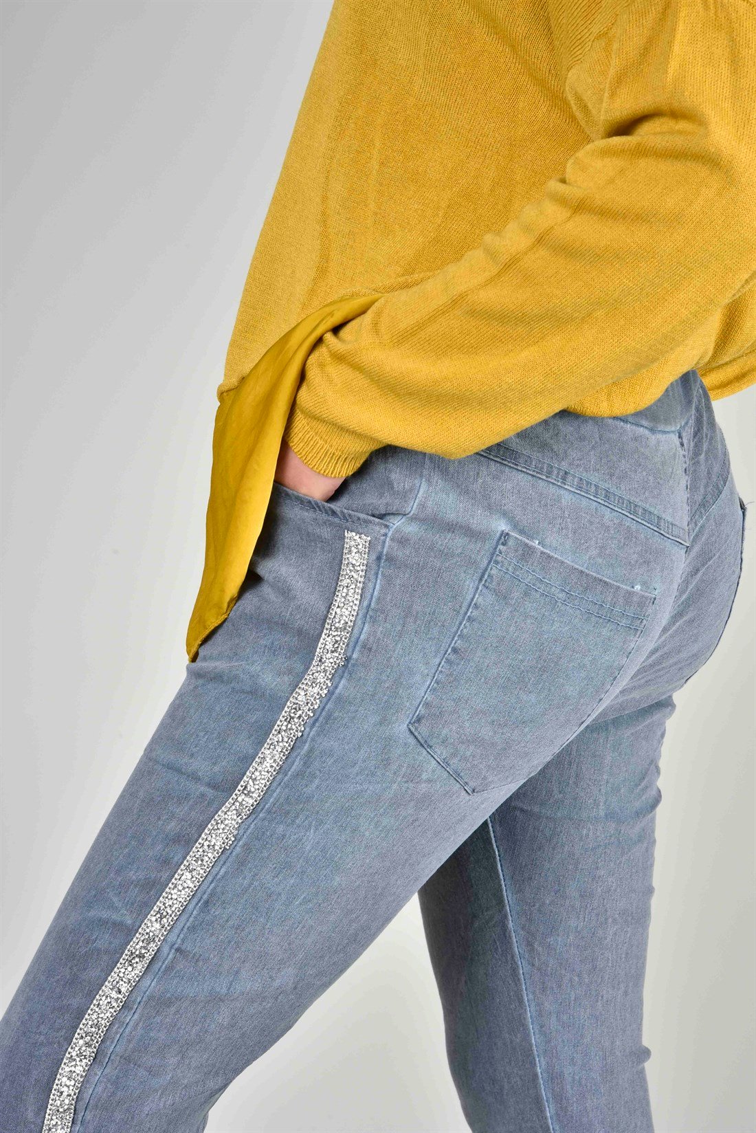 TAŞ ŞERİTLİ GABARDİN PANTOLON