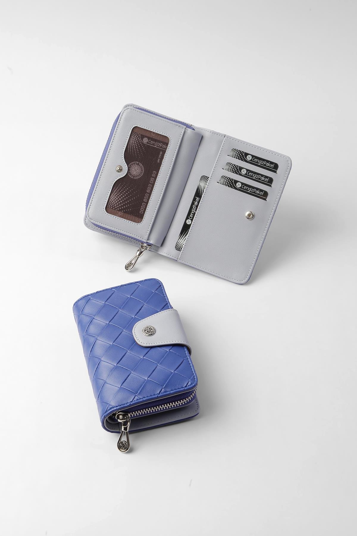 Cengiz Pakel KADIN PORTFÖY