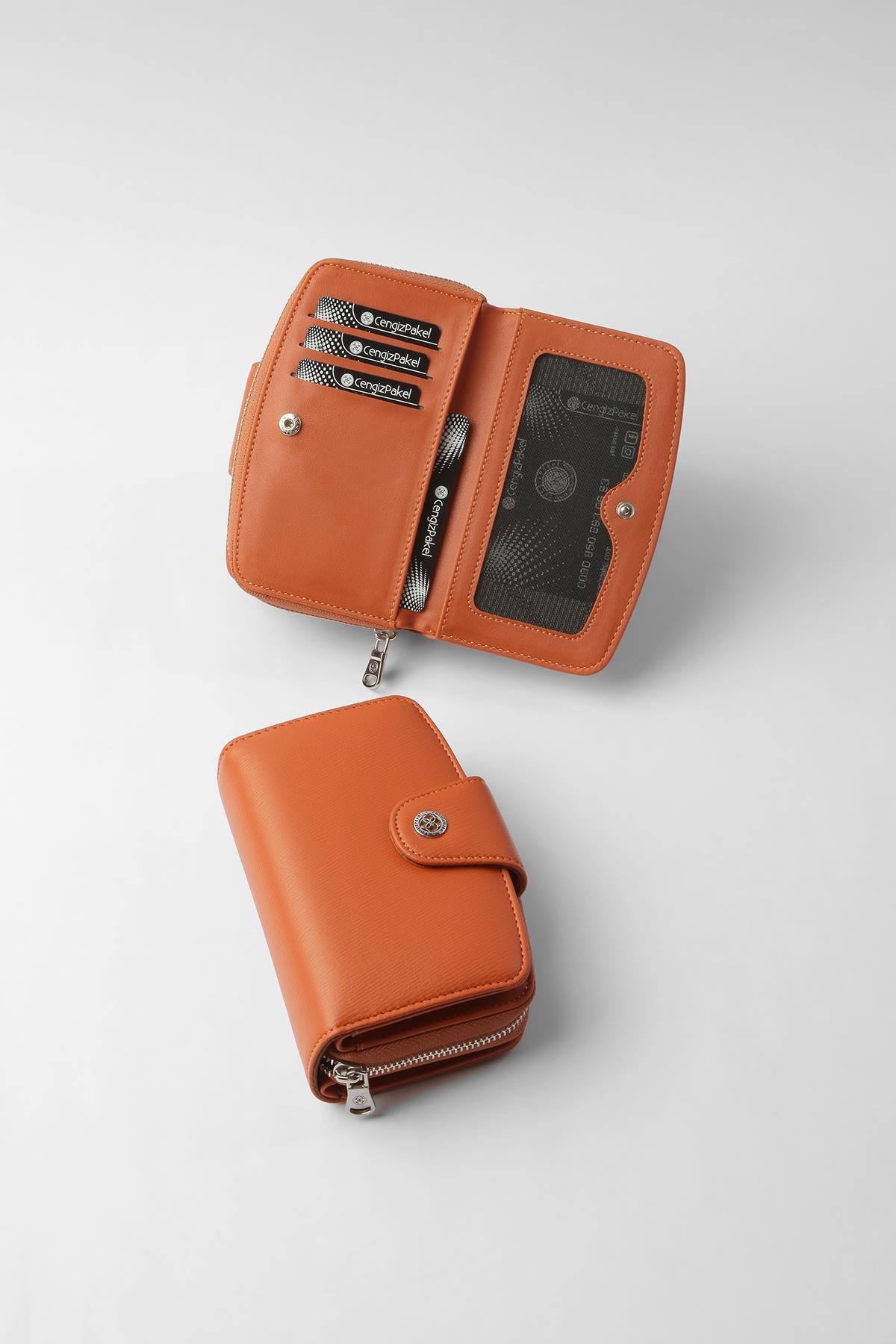 Cengiz Pakel KADIN PORTFÖY