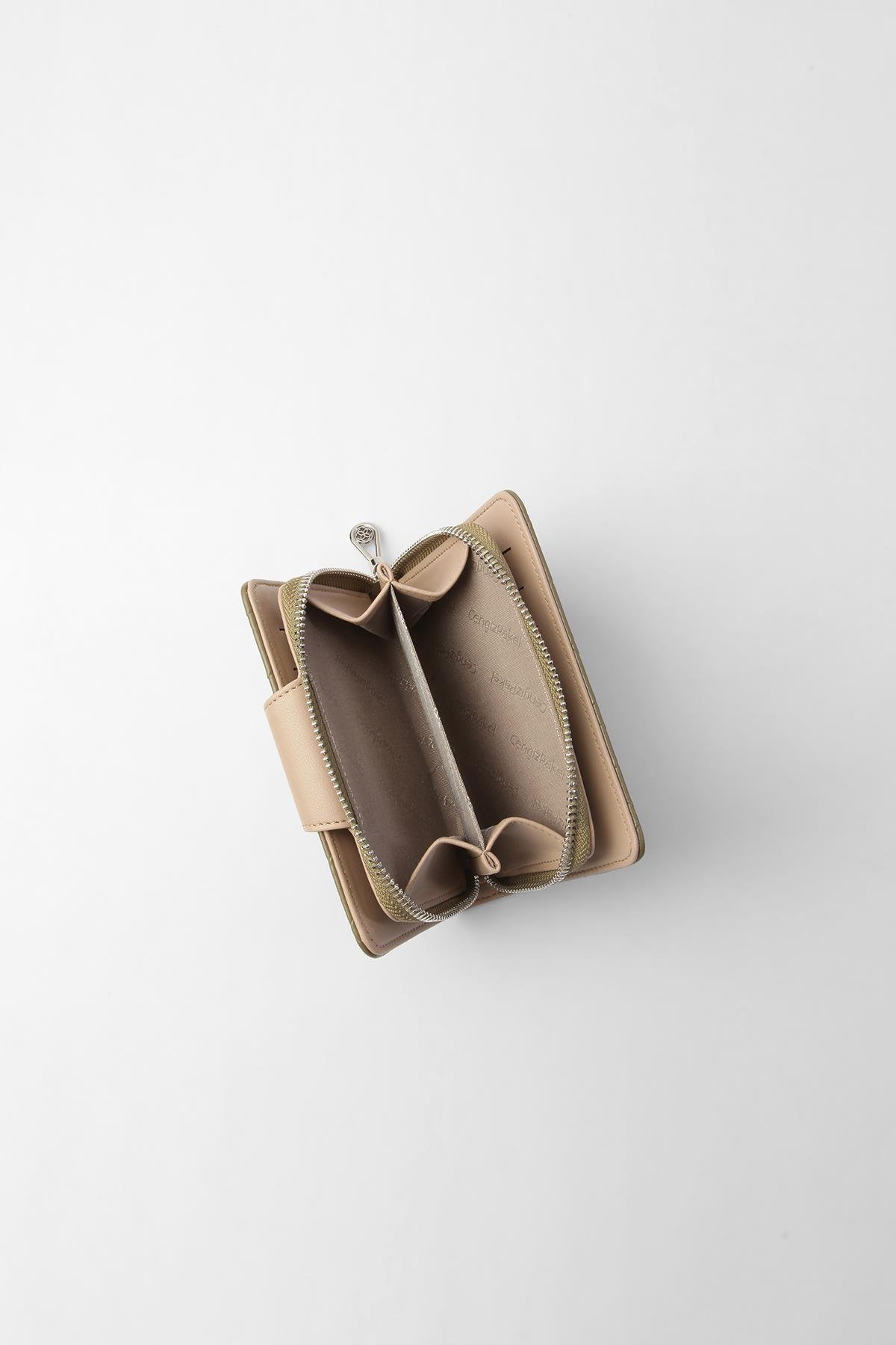 Cengiz Pakel KADIN PORTFÖY