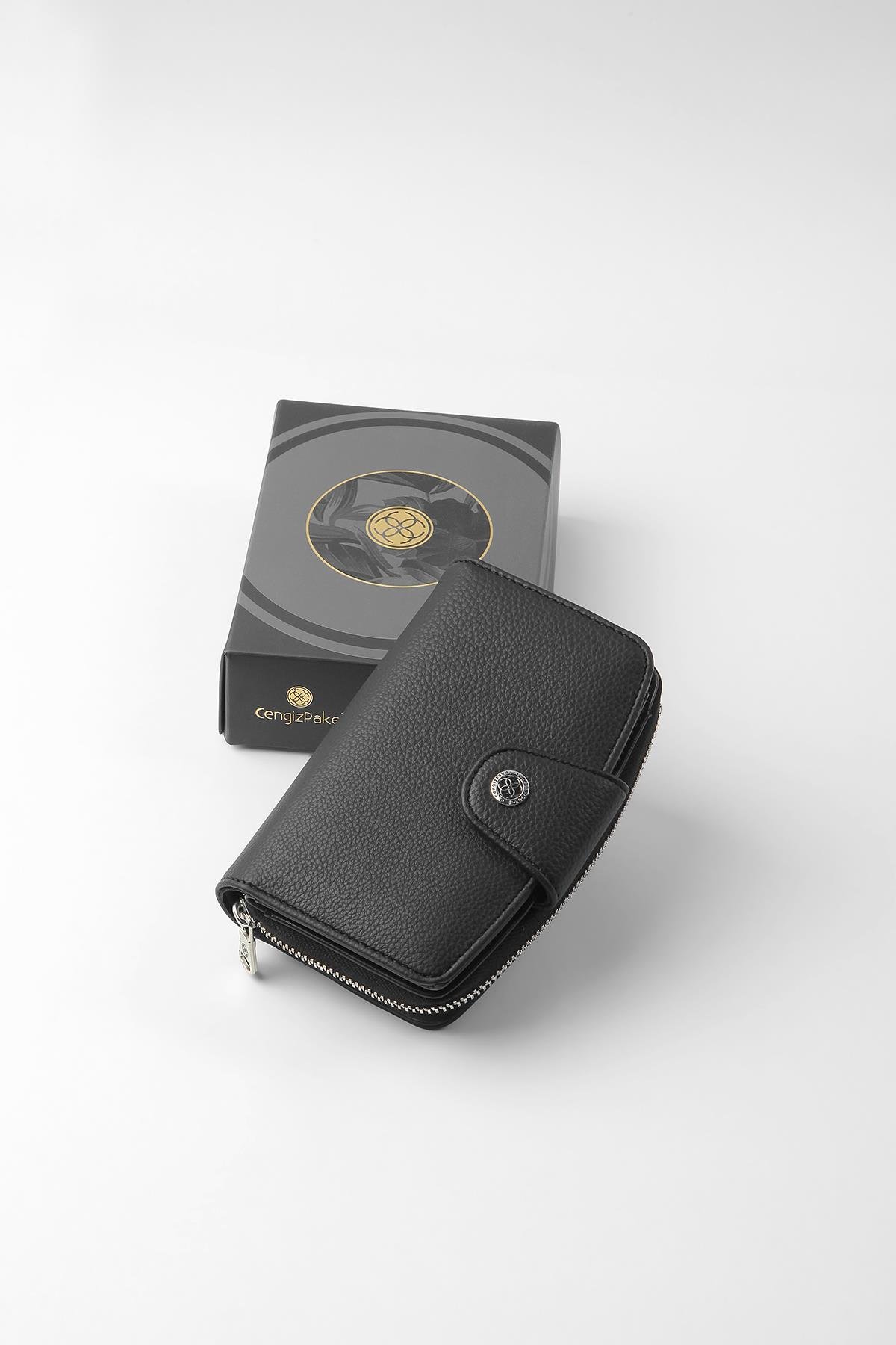 Cengiz Pakel KADIN PORTFÖY