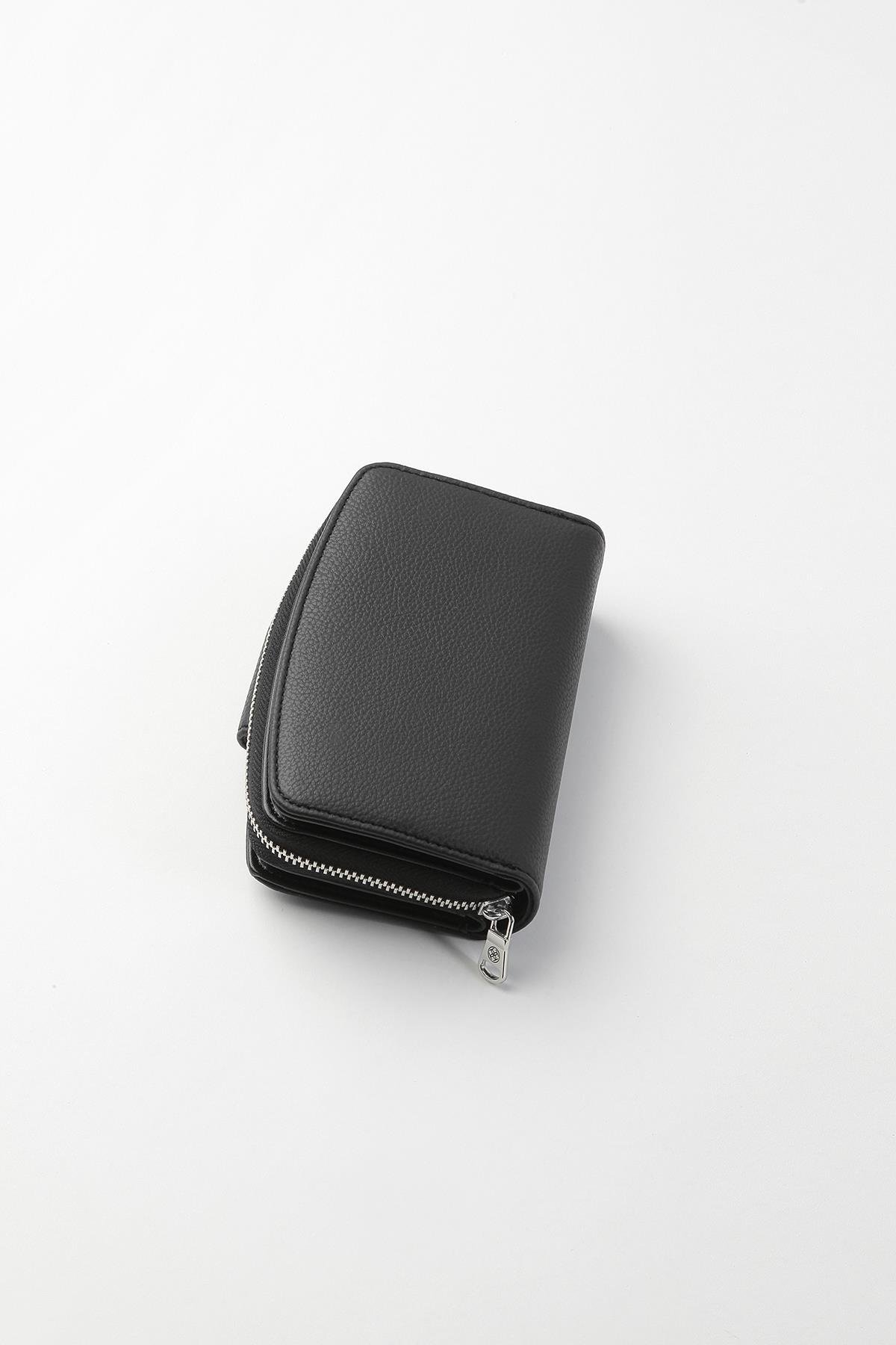 Cengiz Pakel KADIN PORTFÖY