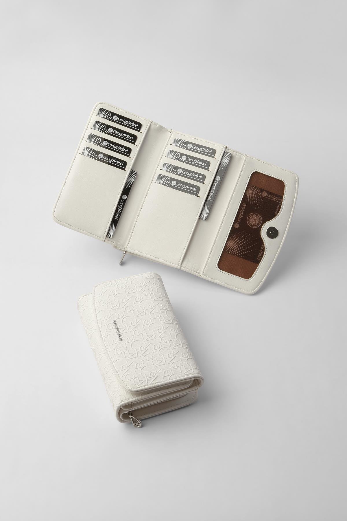 Cengiz Pakel KADIN PORTFÖY