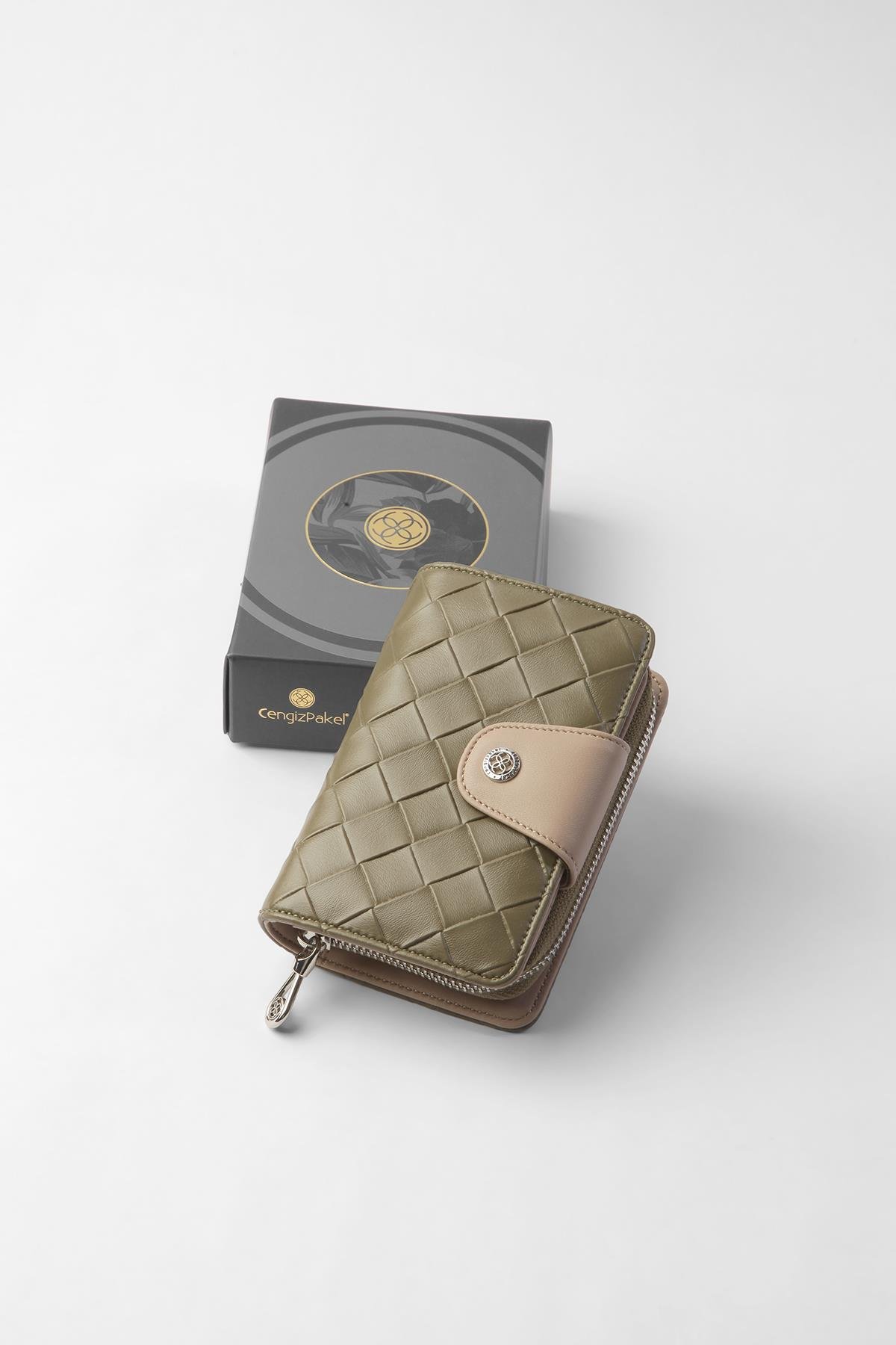 Cengiz Pakel KADIN PORTFÖY