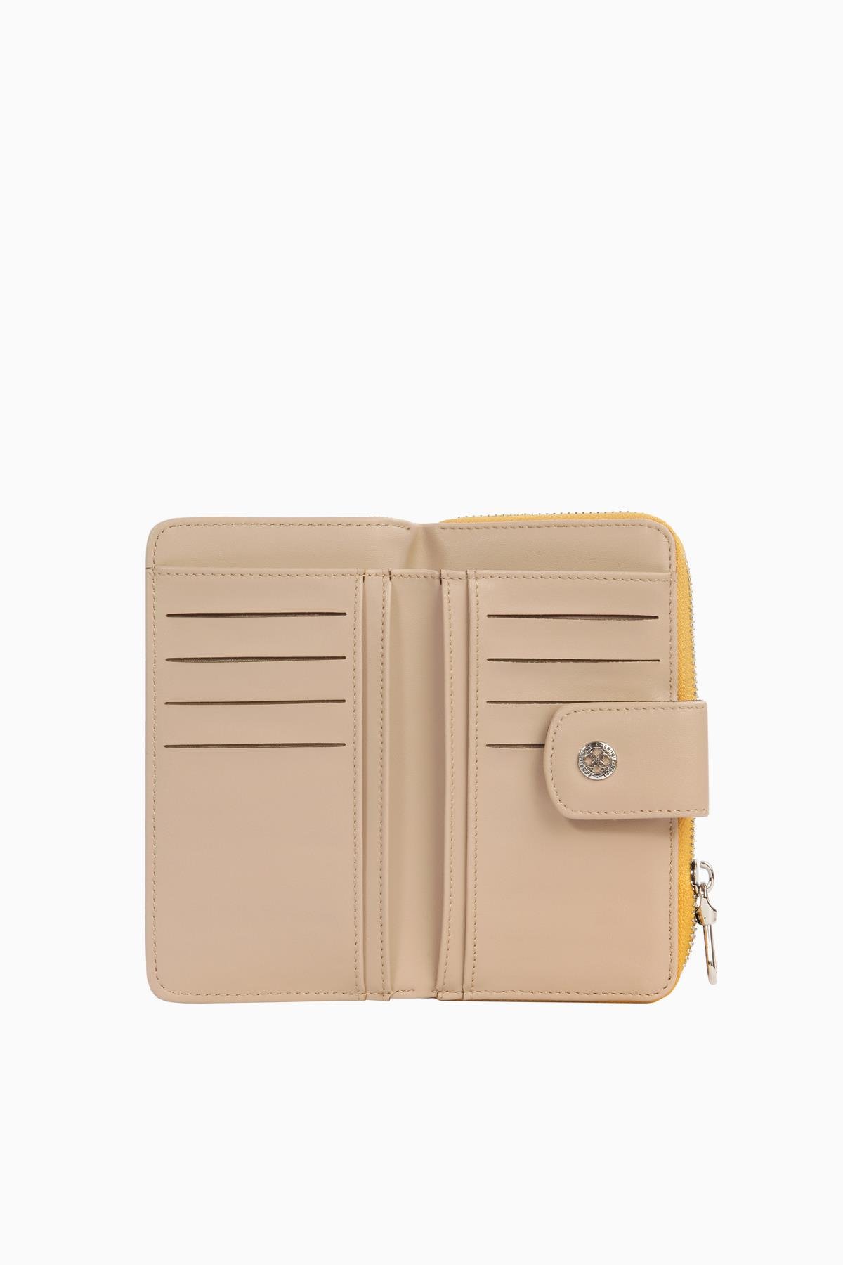 Cengiz Pakel KADIN PORTFÖY