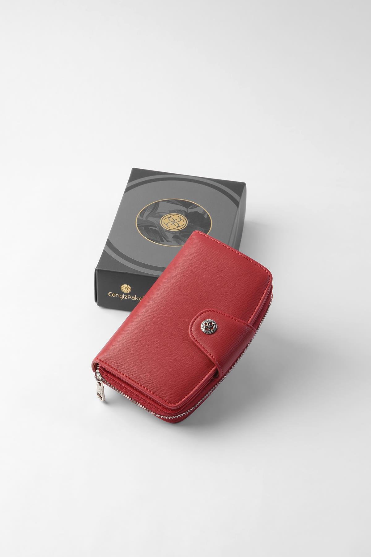 Cengiz Pakel KADIN PORTFÖY