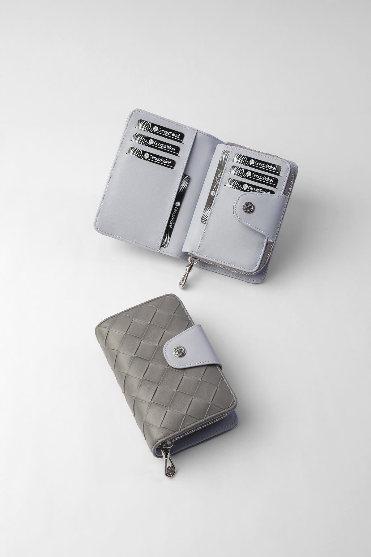 Cengiz Pakel KADIN PORTFÖY