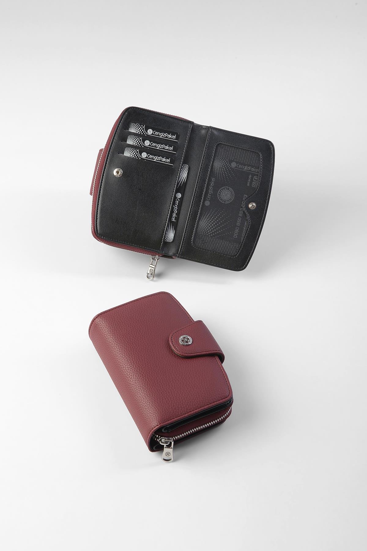 Cengiz Pakel KADIN PORTFÖY