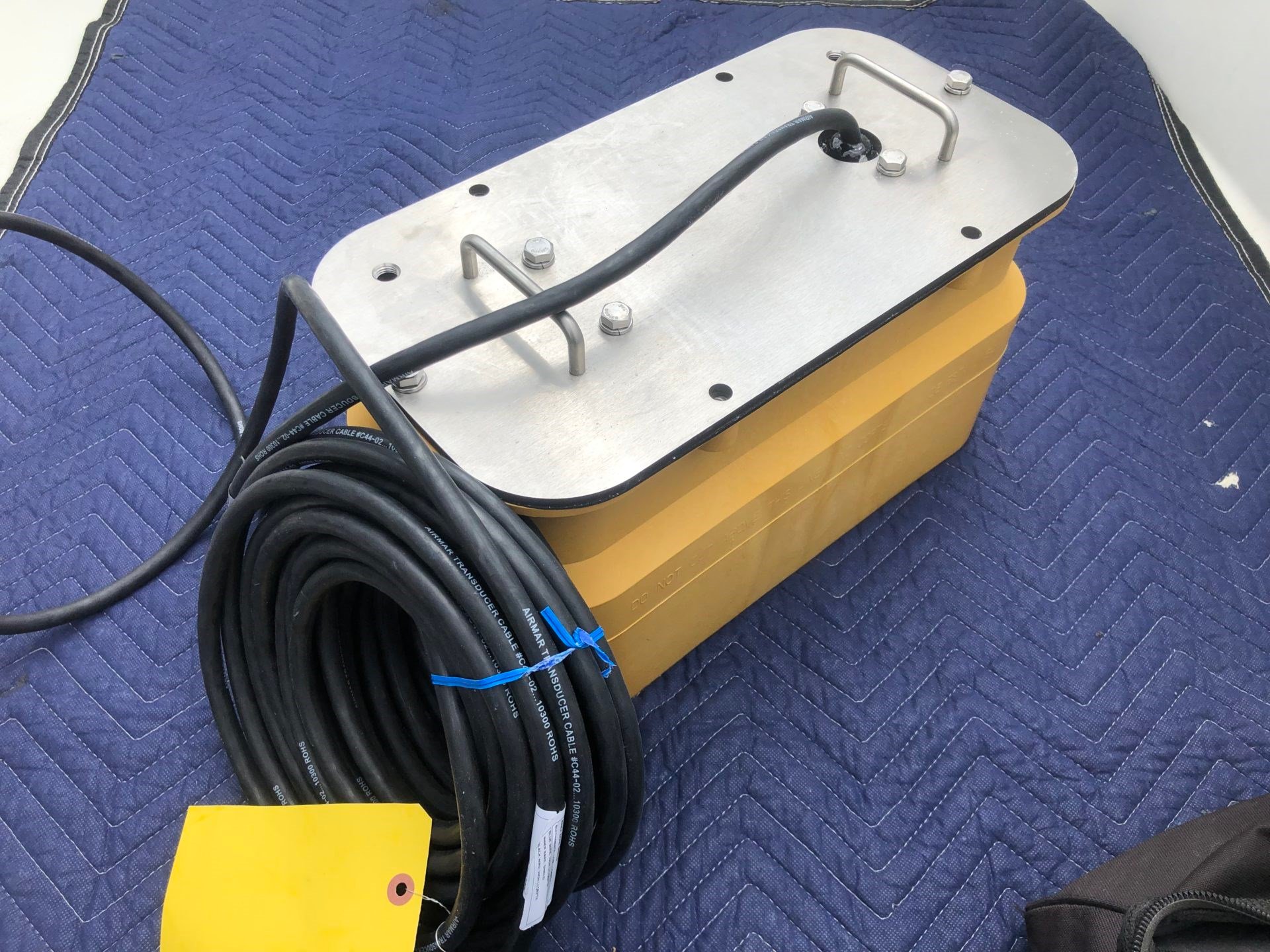 Airmar R111LM  2 Kw Chirp In Hull Ayna