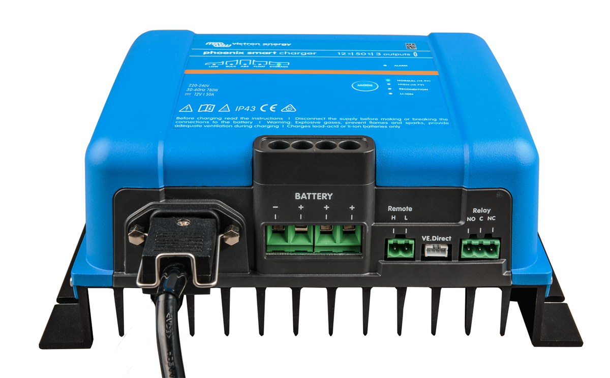 Victron Energy PSC242553095 Phoenix Smart IP43 Charger 24/25 (3) for 120-240 Volt input