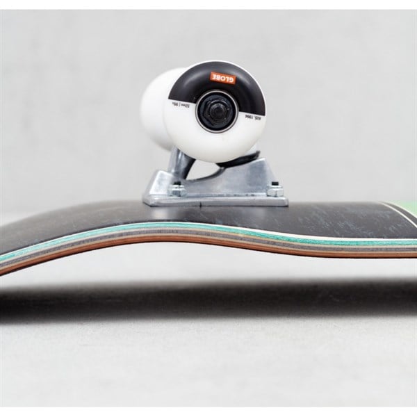GLOBE G1 SUPERCOLOR BLACK POND COMPLETE PROFESYONEL KAYKAY 8.125