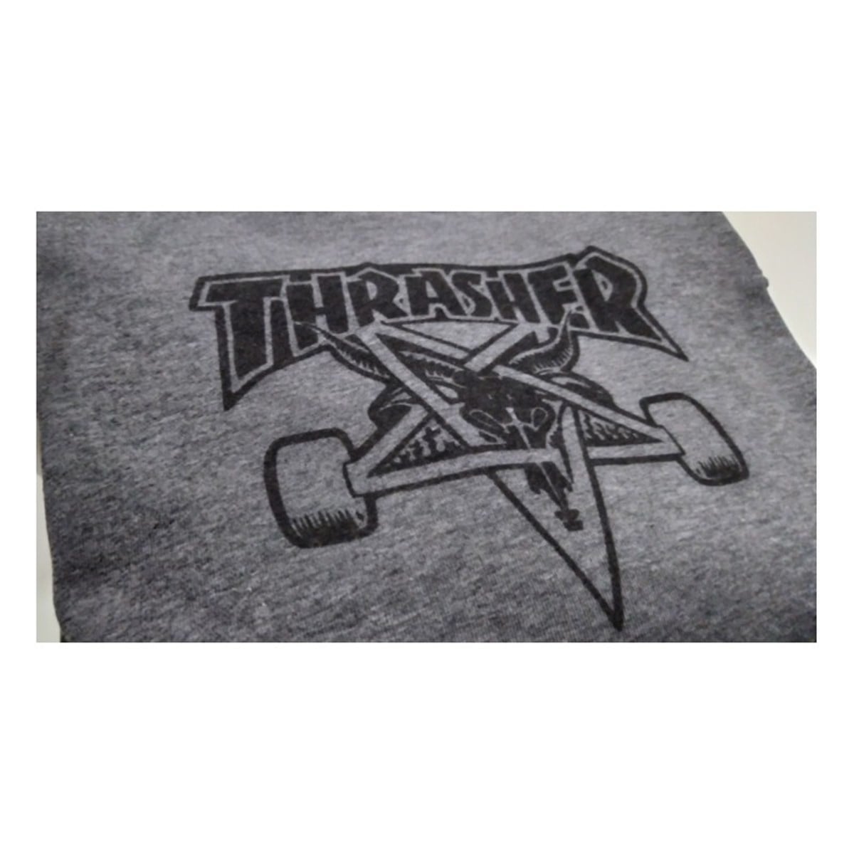 HORN SKATEBOARDS THRASHER SWEATSHIRT ANTHRACITE