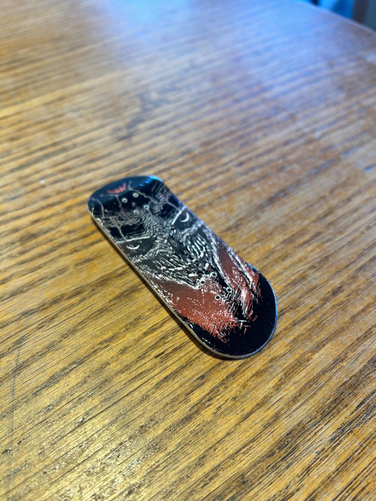 Woodenblack 34mm Dark Fingerboard Deck 