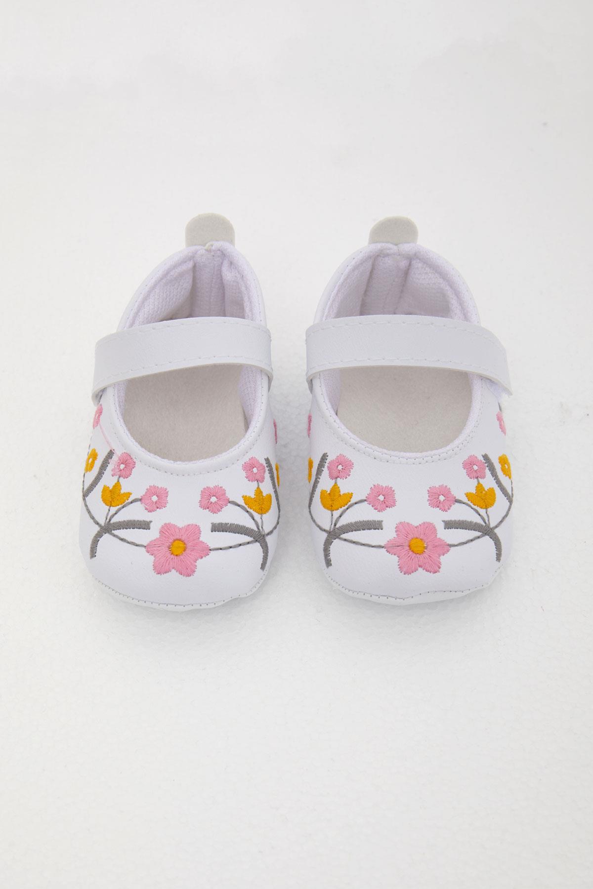 Bebiccino Kız Bebek Patik Ayakkabı Çiçek Nakışlı Beyaz (18 Numara-19 Numara)