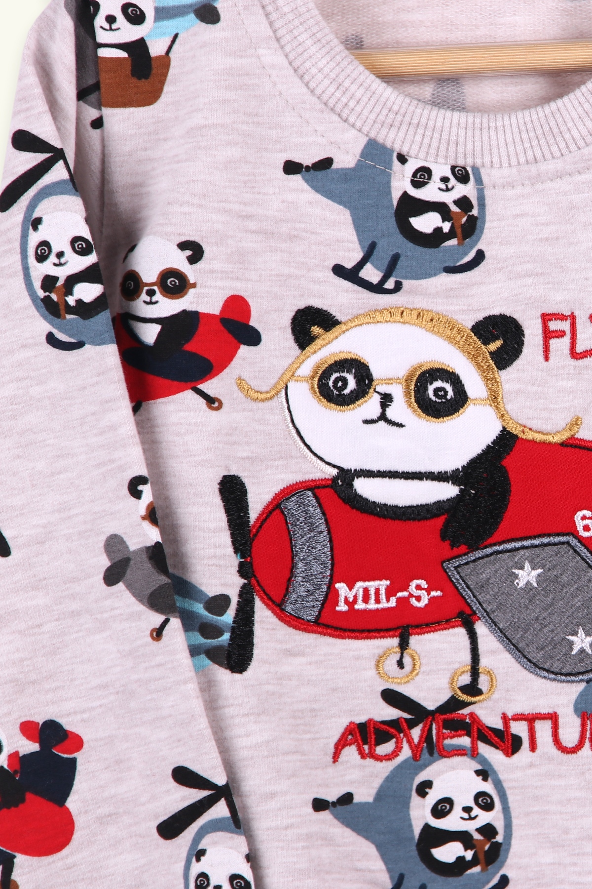 Breeze Erkek Bebek Eşofman Takımı Uçak Kullanan Panda Nakışlı Bej (6 Ay-2 Yaş)