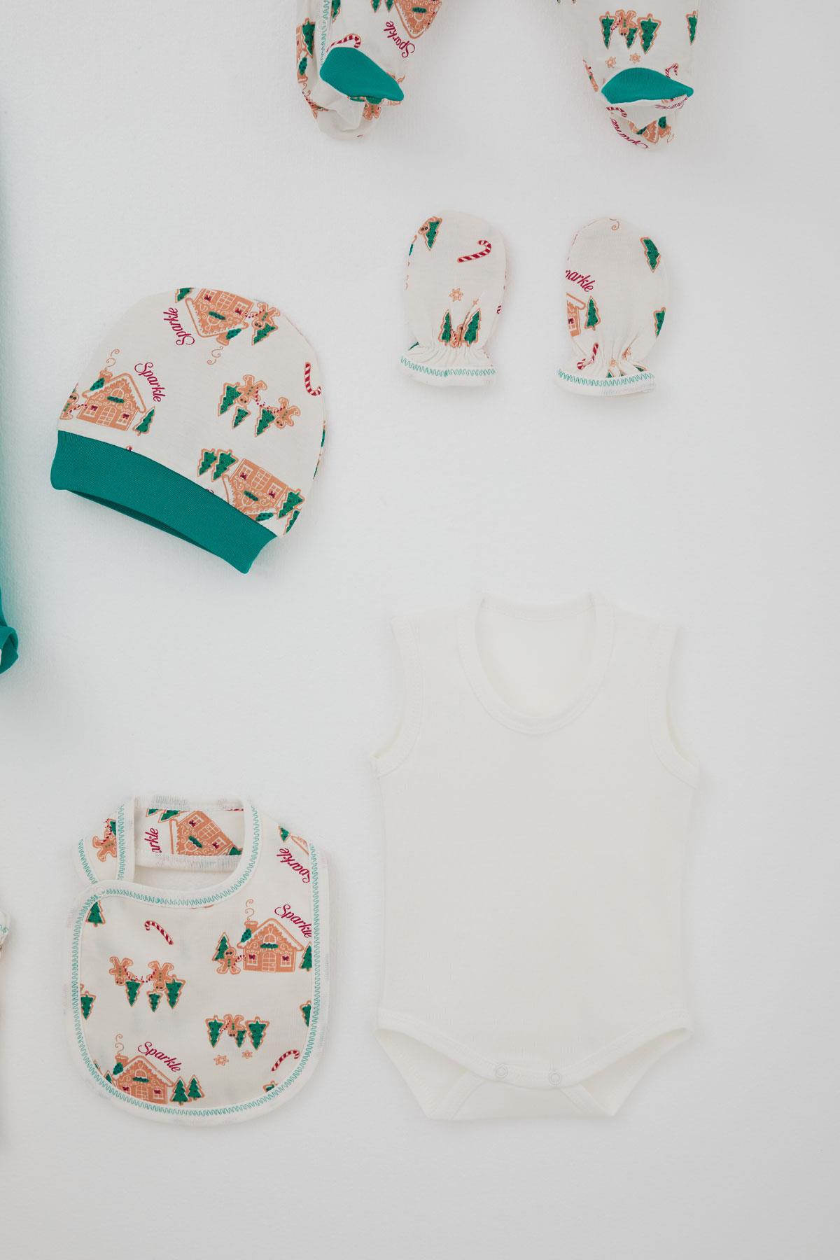 Breeze Erkek Bebek Hastane Çıkışı 8 li Yılbaşı Temalı Çam & Ev Desenli Krem (0-3 Ay)