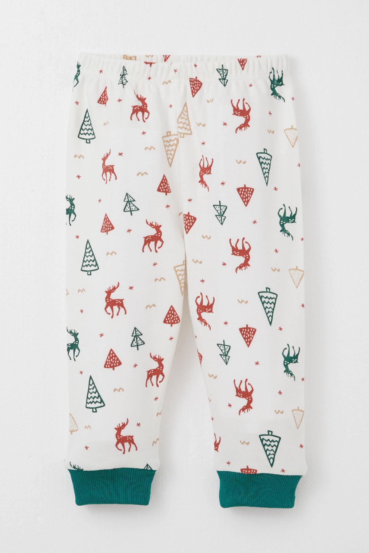Breeze Erkek Bebek Pijama Takım Yılbaşı Temalı Geyik Desenli Ekru (4 Ay-1 Yaş)
