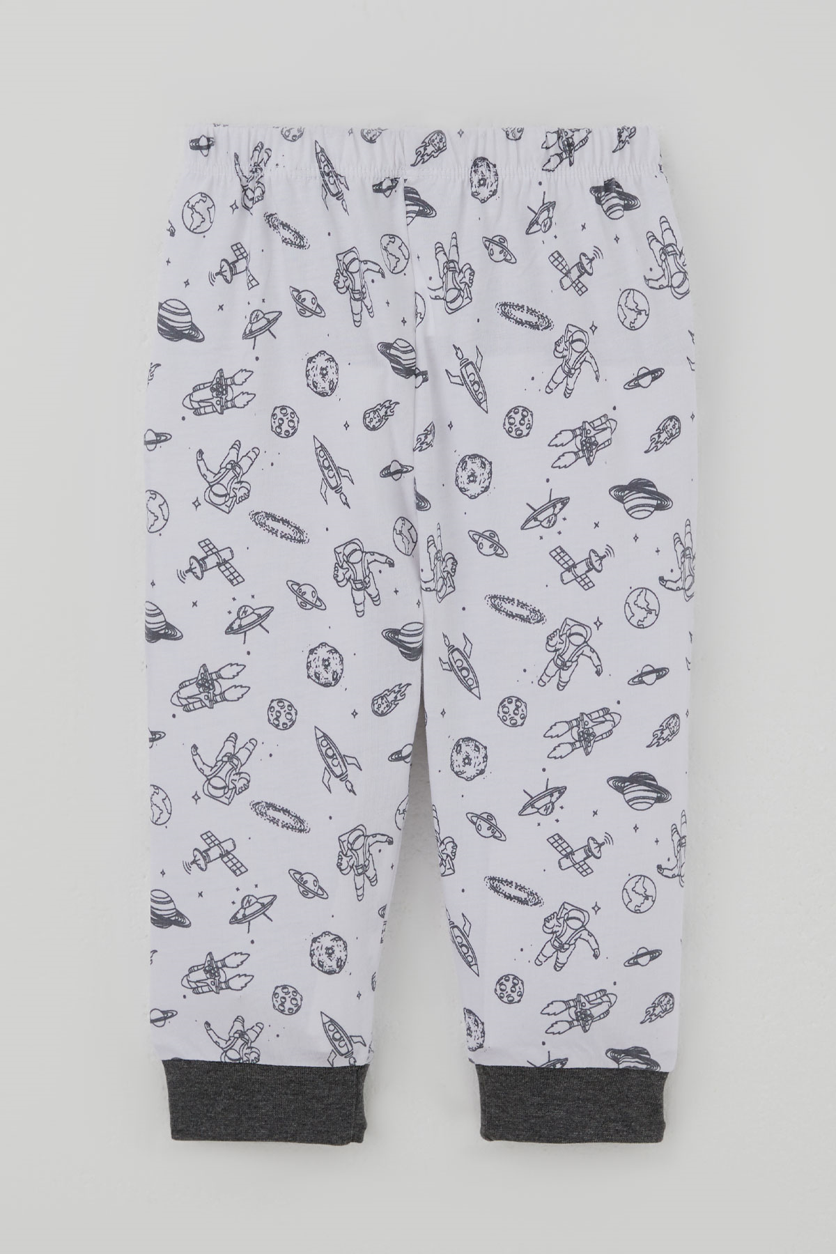 Breeze Erkek Bebek Pijama Takımı Galaksi Temalı Önden Çıtçıtlı Beyaz (4 Ay-1 Yaş)