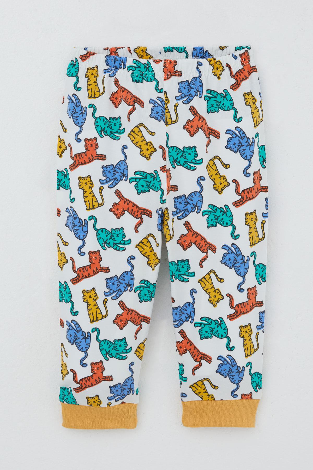 Breeze Erkek Bebek Pijama Takımı Renkli Kedicik Desenli Beyaz (4 Ay-1 Yaş)
