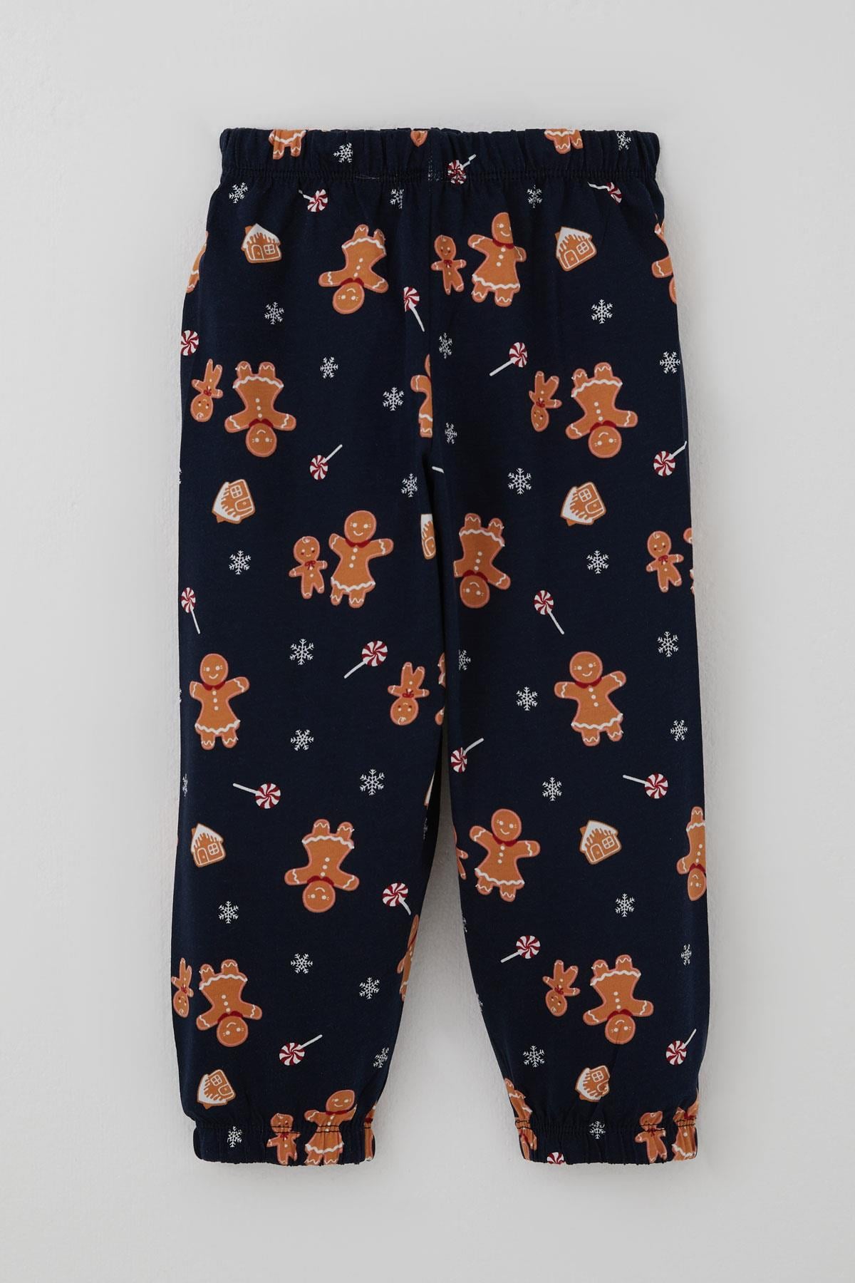 Breeze Erkek Bebek Pijama Takımı Yılbaşı Temalı Kurabiye Adam Desenli Lacivert (9 Ay-2 Yaş)