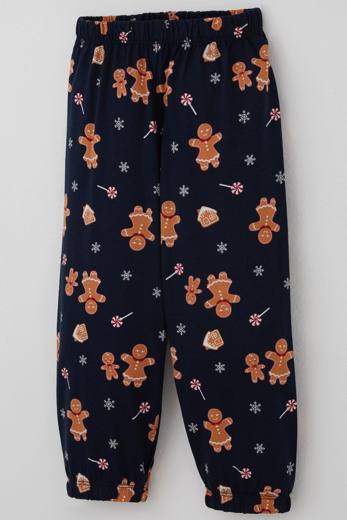 Breeze Erkek Bebek Pijama Takımı Yılbaşı Temalı Kurabiye Adam Desenli Lacivert (9 Ay-2 Yaş)