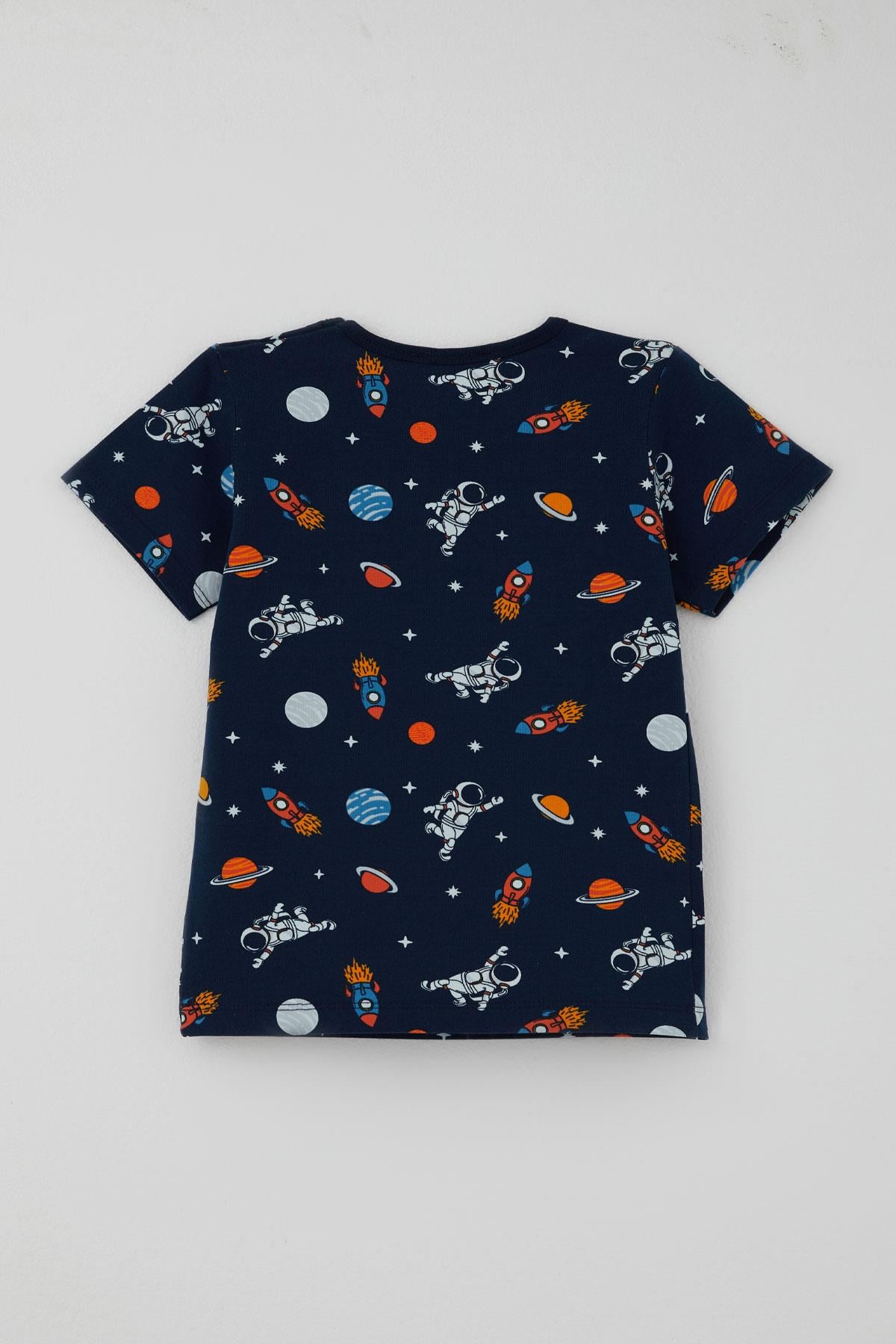 Breeze Erkek Bebek Şortlu Pijama Takımı Galaksi Temalı Astronot Desenli Lacivert (9 Ay-3 Yaş)