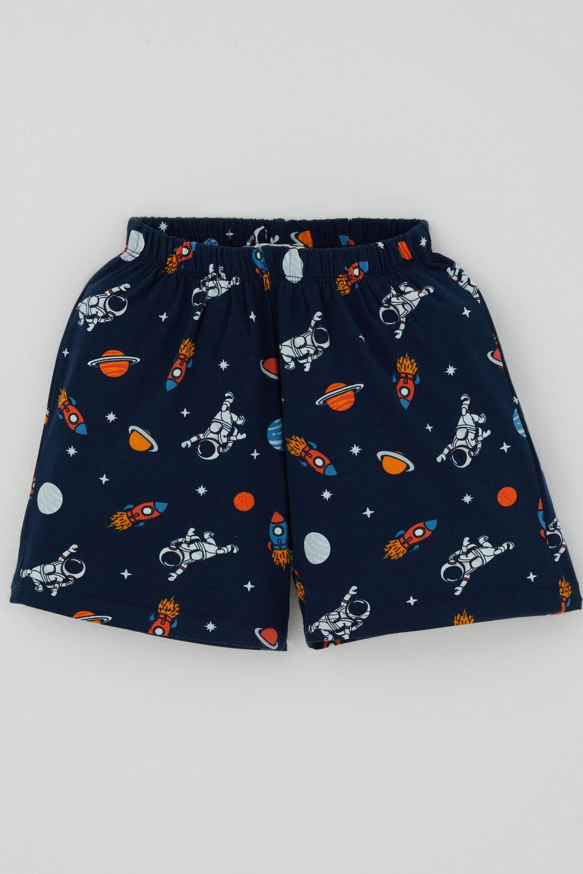 Breeze Erkek Bebek Şortlu Pijama Takımı Galaksi Temalı Astronot Desenli Lacivert (9 Ay-3 Yaş)
