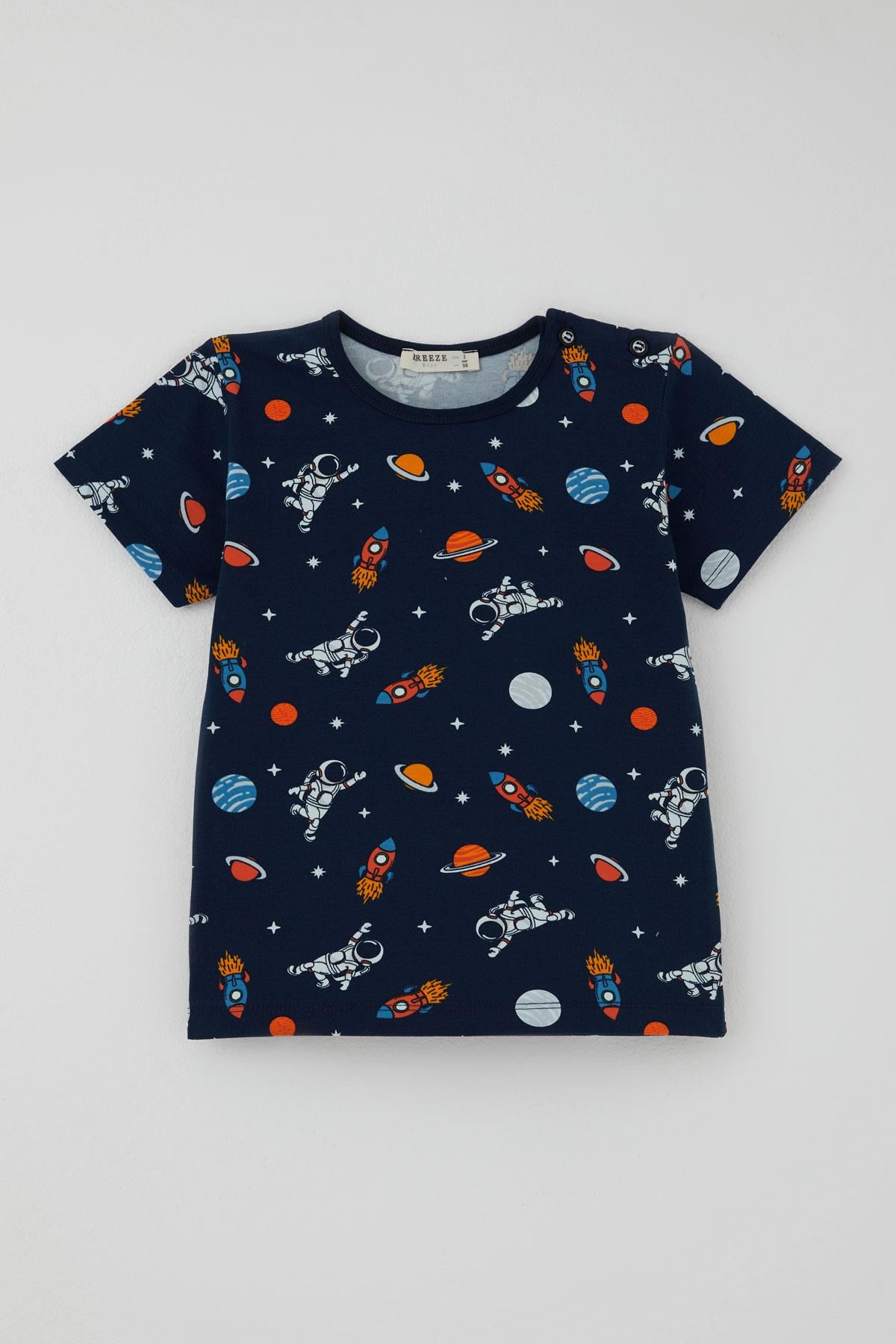 Breeze Erkek Bebek Şortlu Pijama Takımı Galaksi Temalı Astronot Desenli Lacivert (9 Ay-3 Yaş)