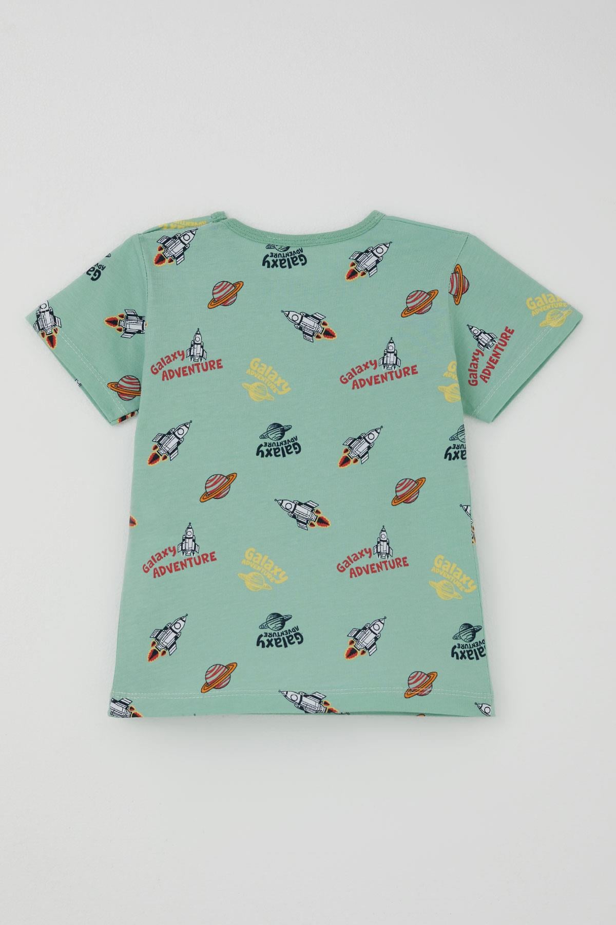 Breeze Erkek Bebek Şortlu Pijama Takımı Galaksi Macerası Temalı Su Yeşili (9 Ay-3 Yaş)